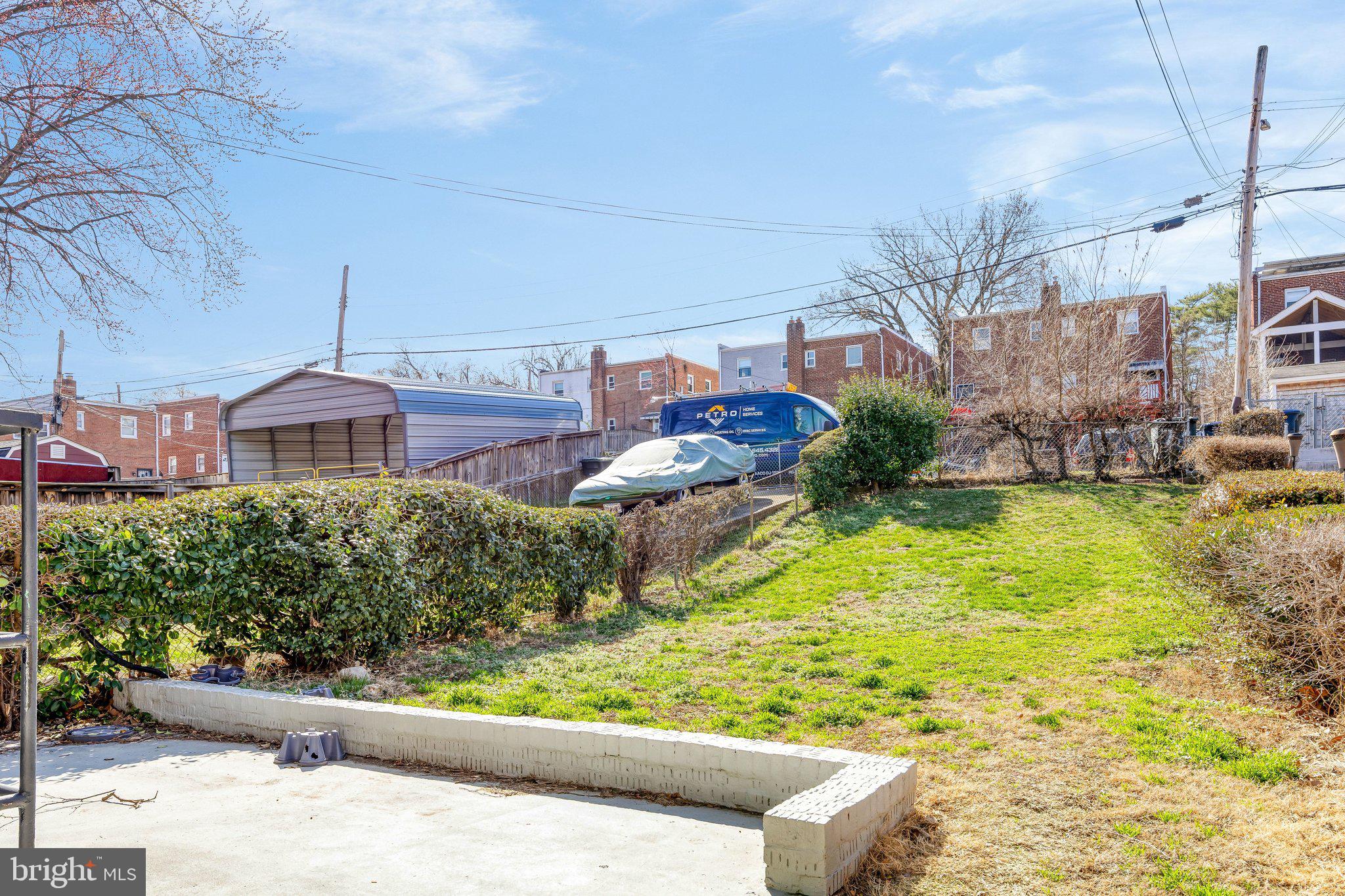 761 KENNEDY STREET NE