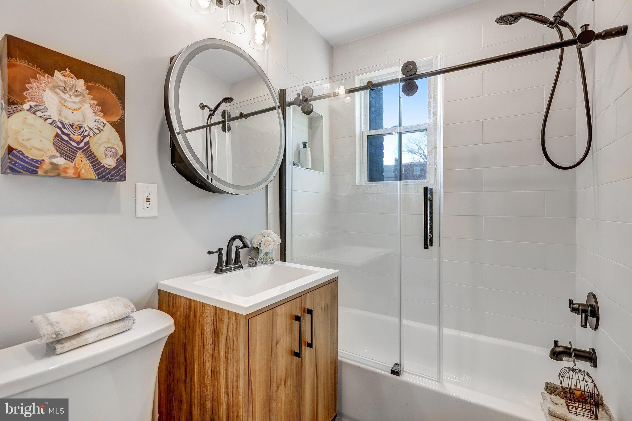 761 KENNEDY STREET NE