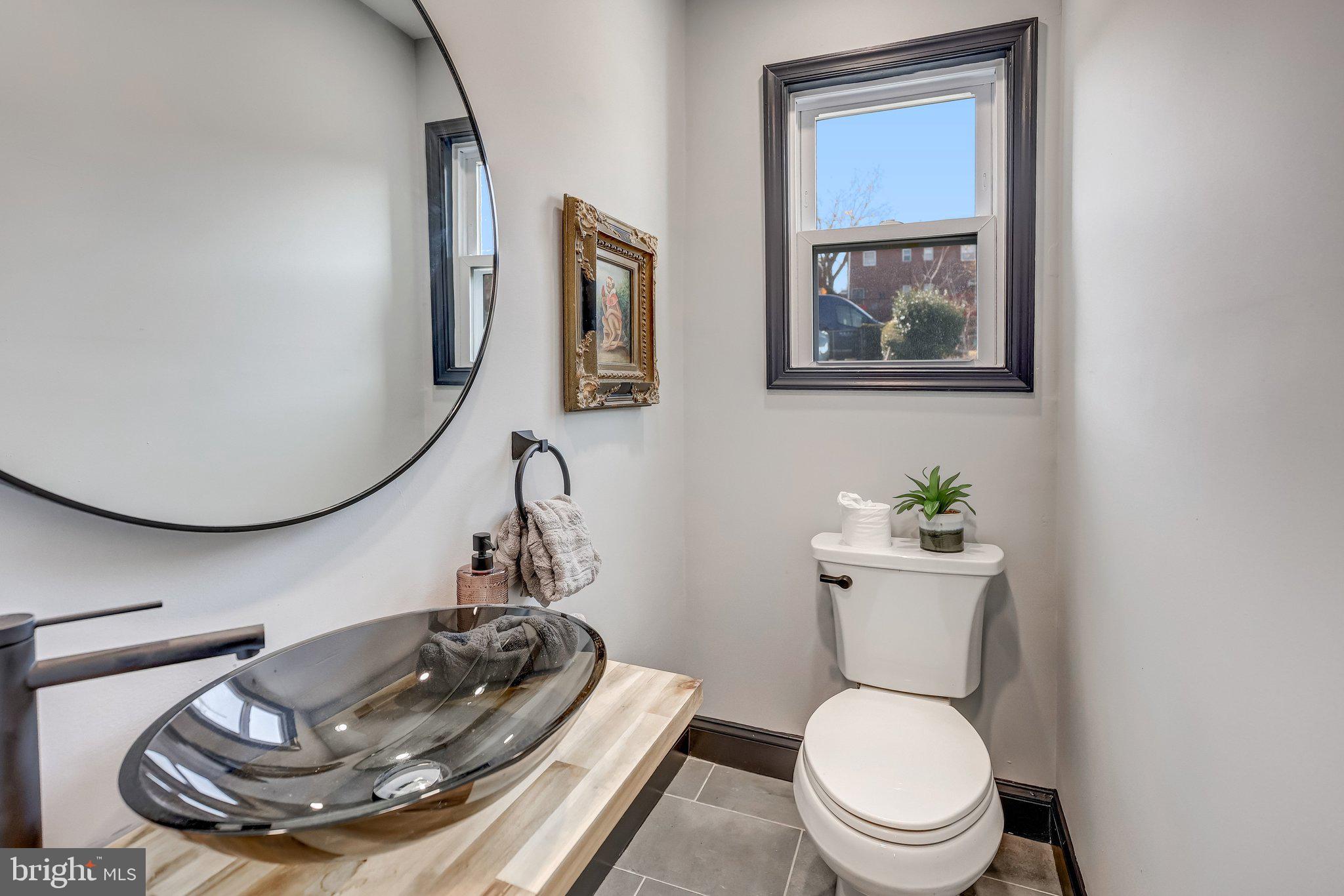 761 KENNEDY STREET NE