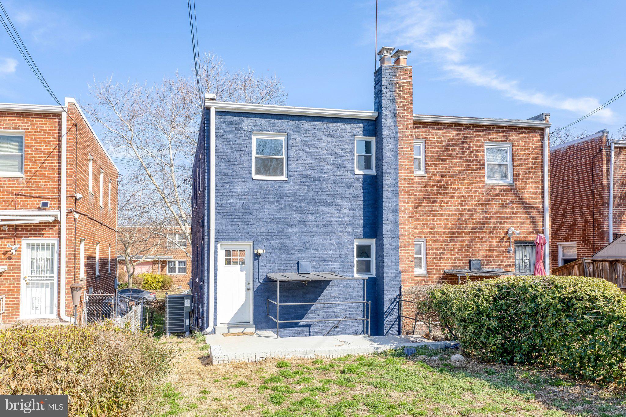 761 KENNEDY STREET NE