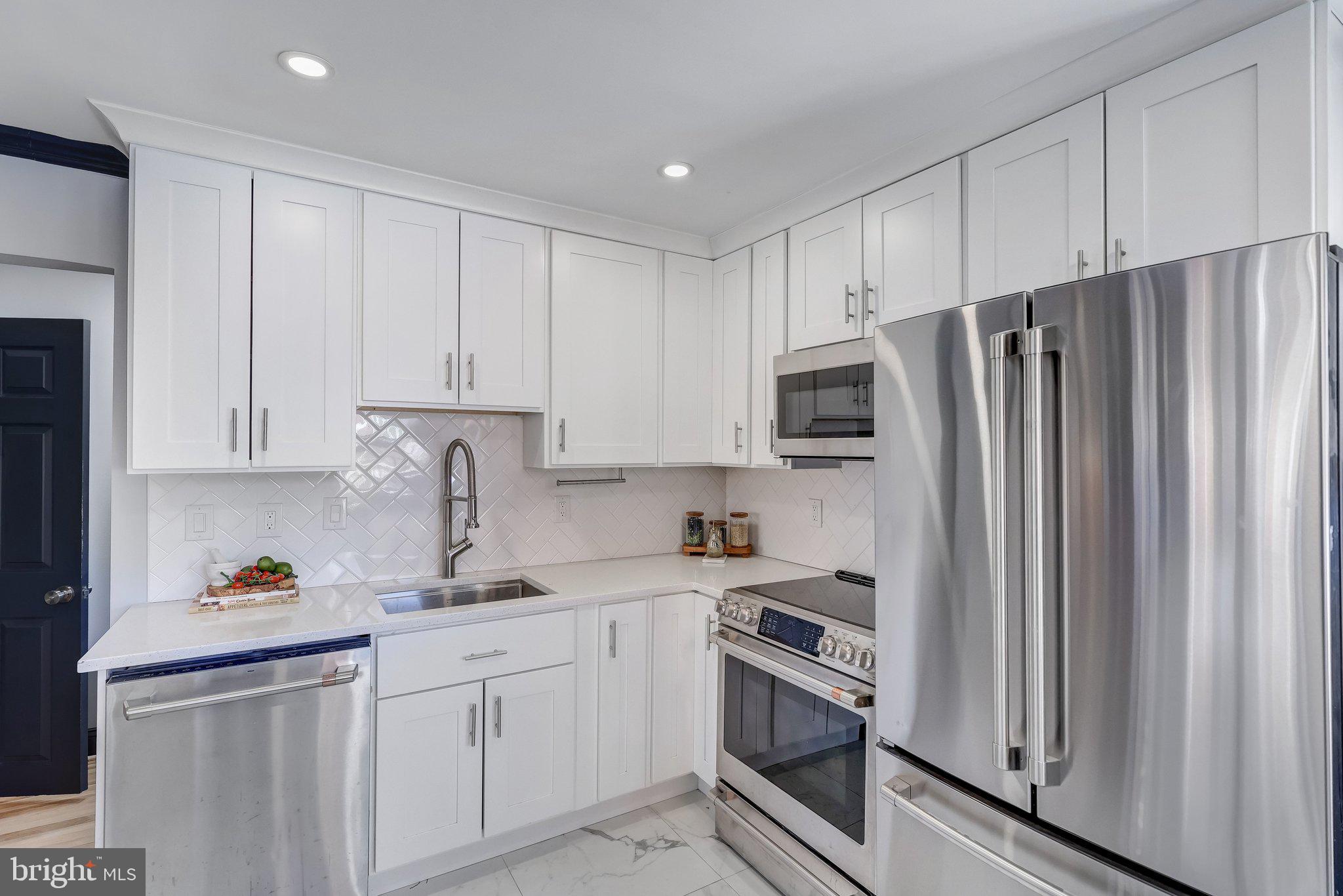 761 KENNEDY STREET NE