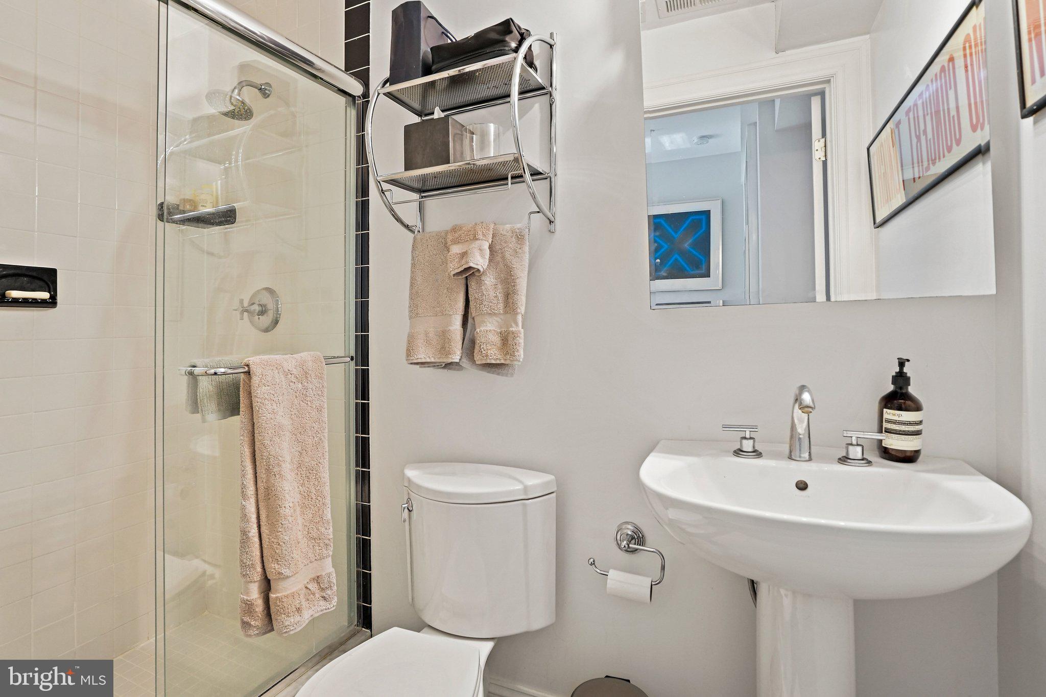 1212 M STREET NW 302