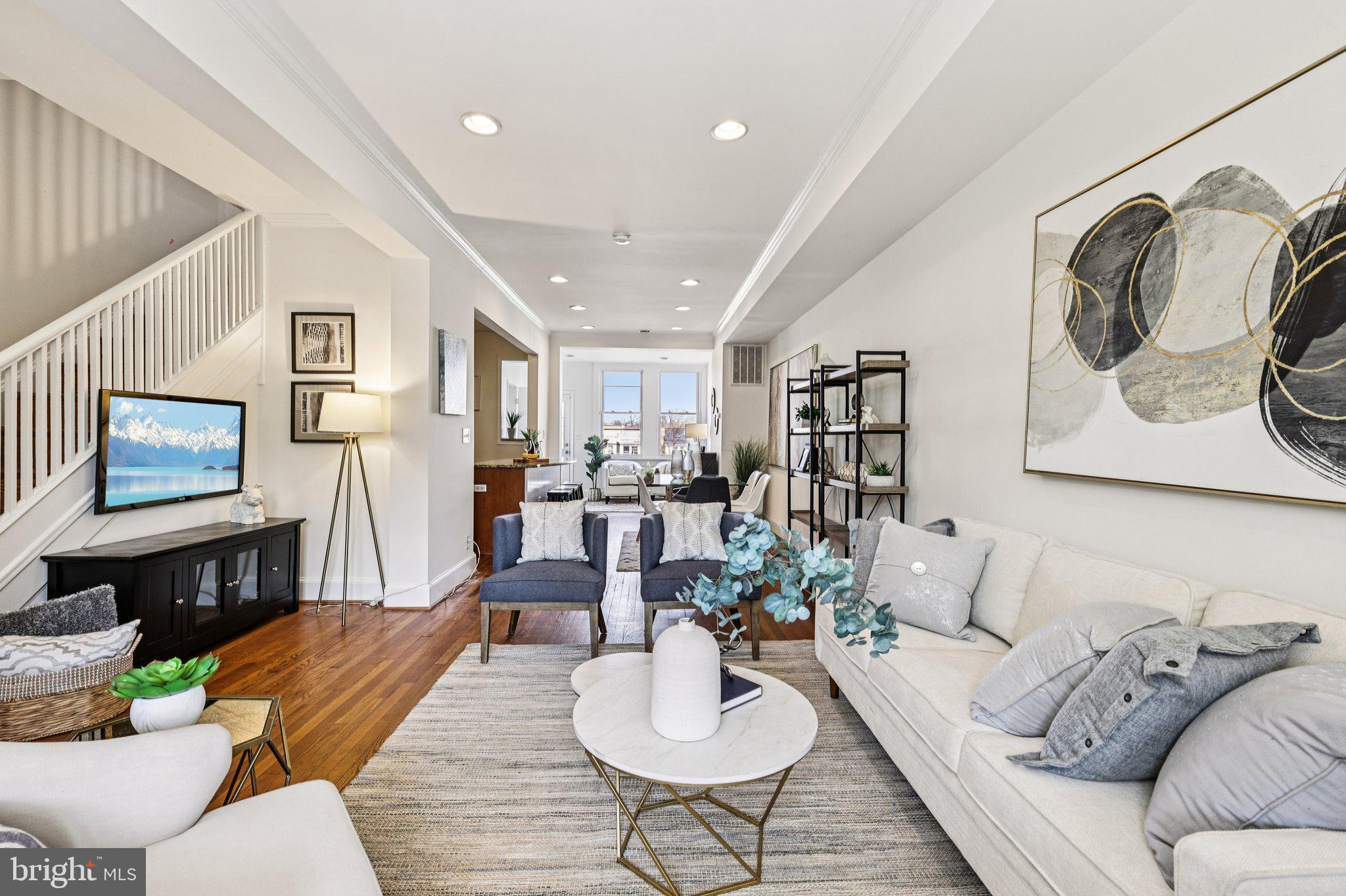 617 FARRAGUT STREET NW