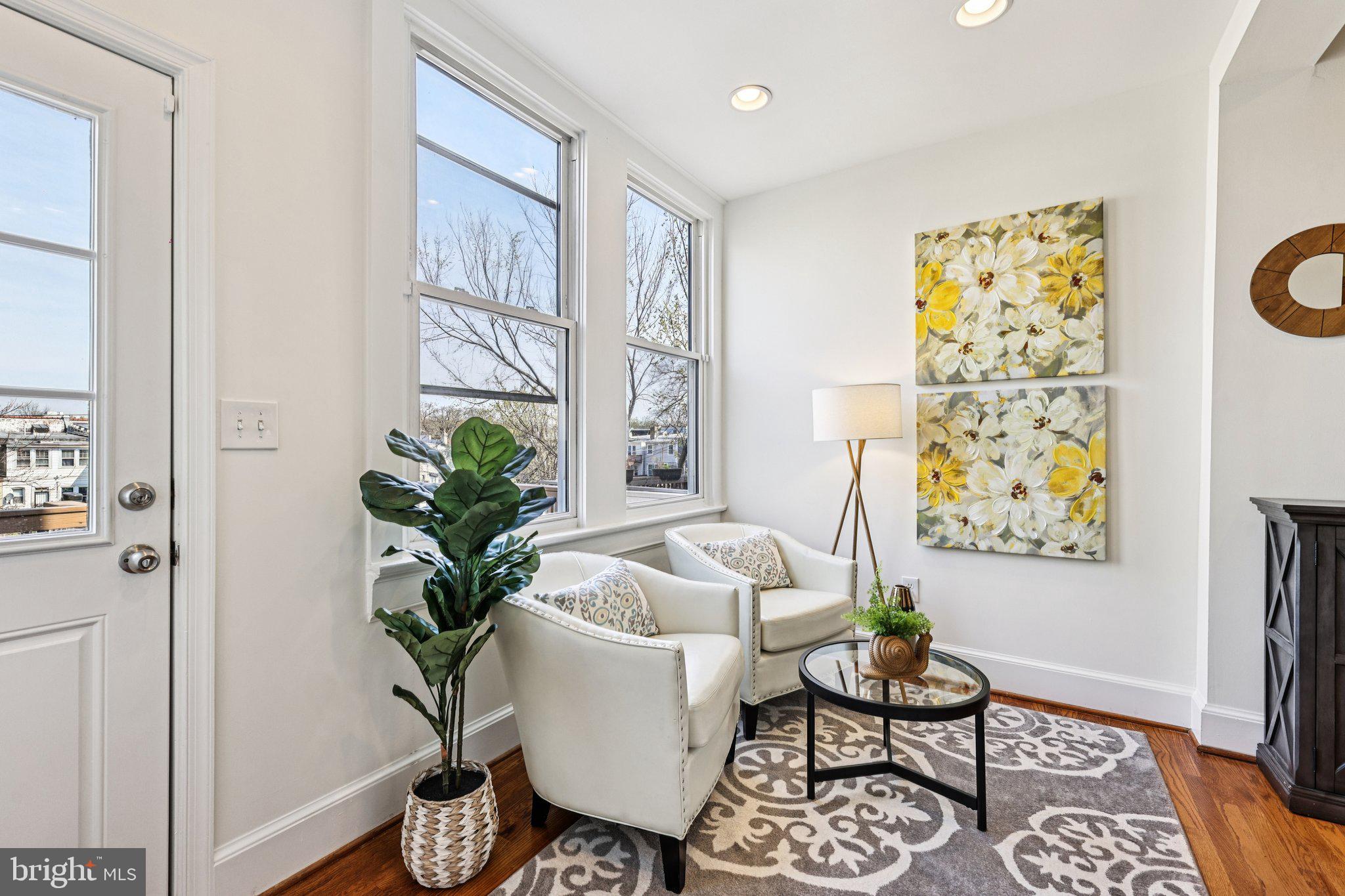 617 FARRAGUT STREET NW