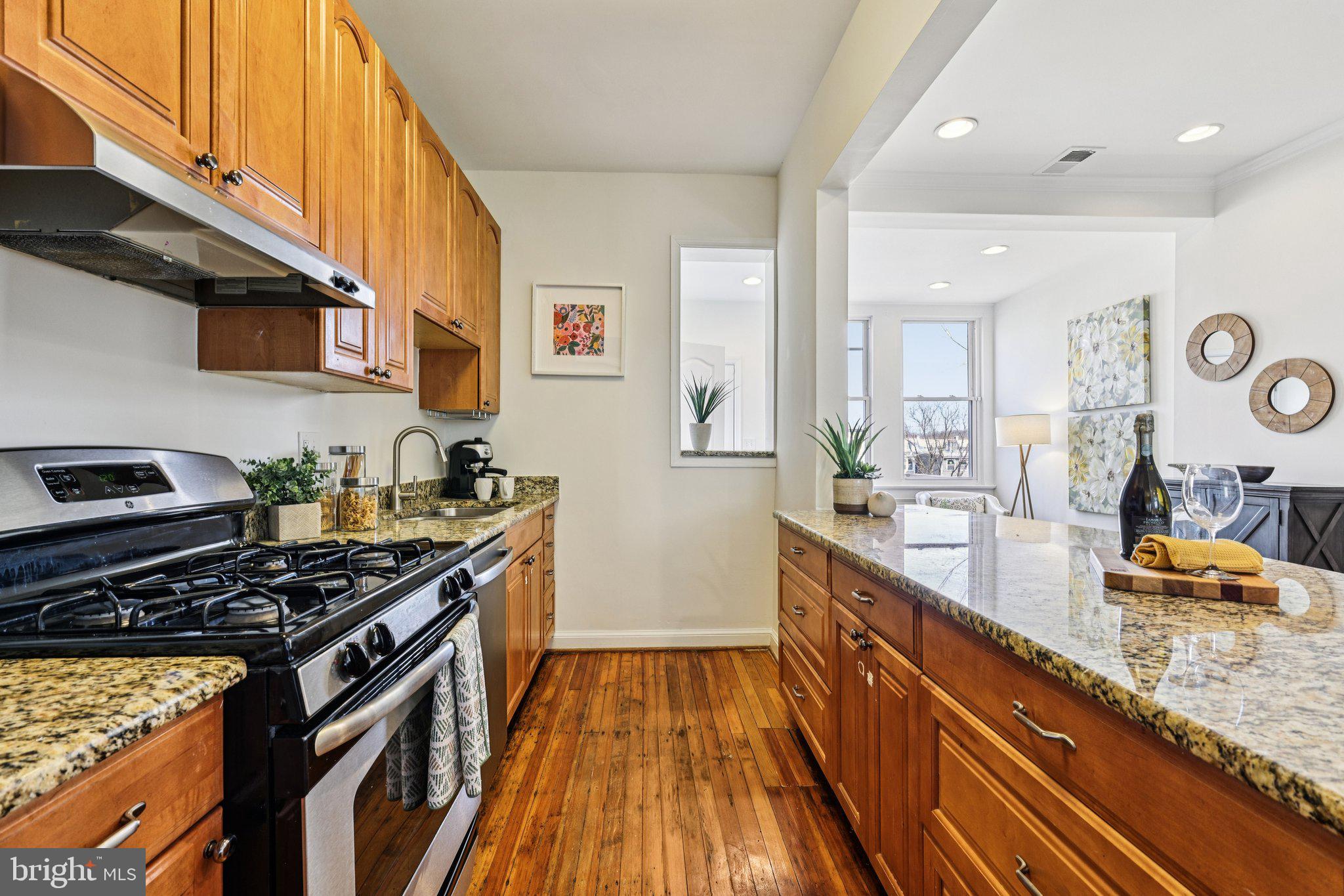 617 FARRAGUT STREET NW