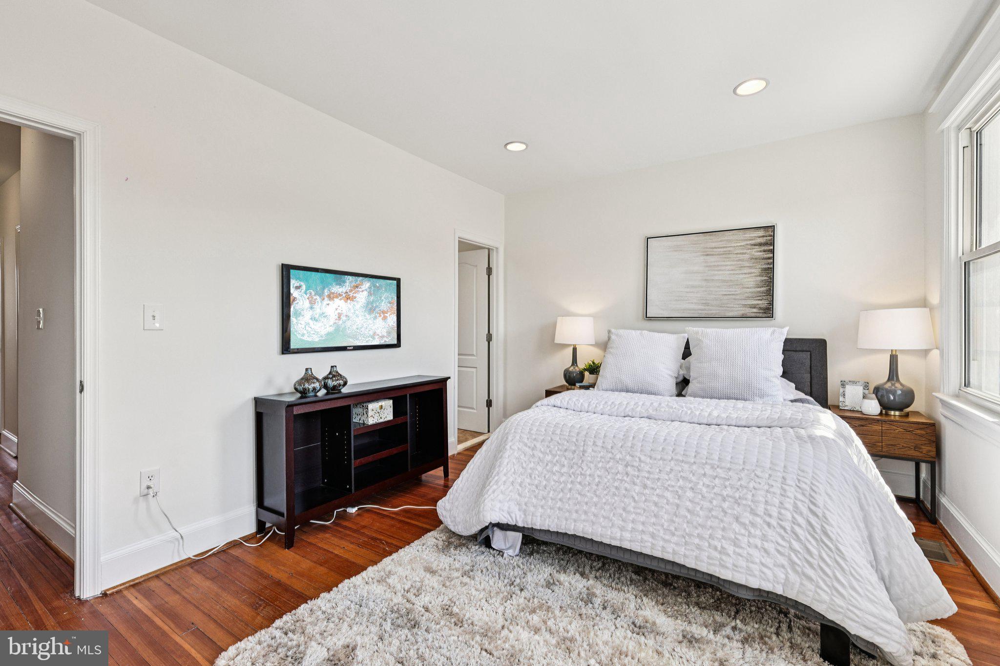 617 FARRAGUT STREET NW