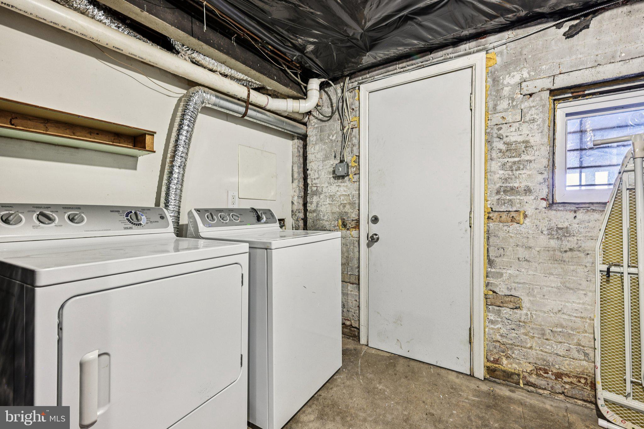 617 FARRAGUT STREET NW