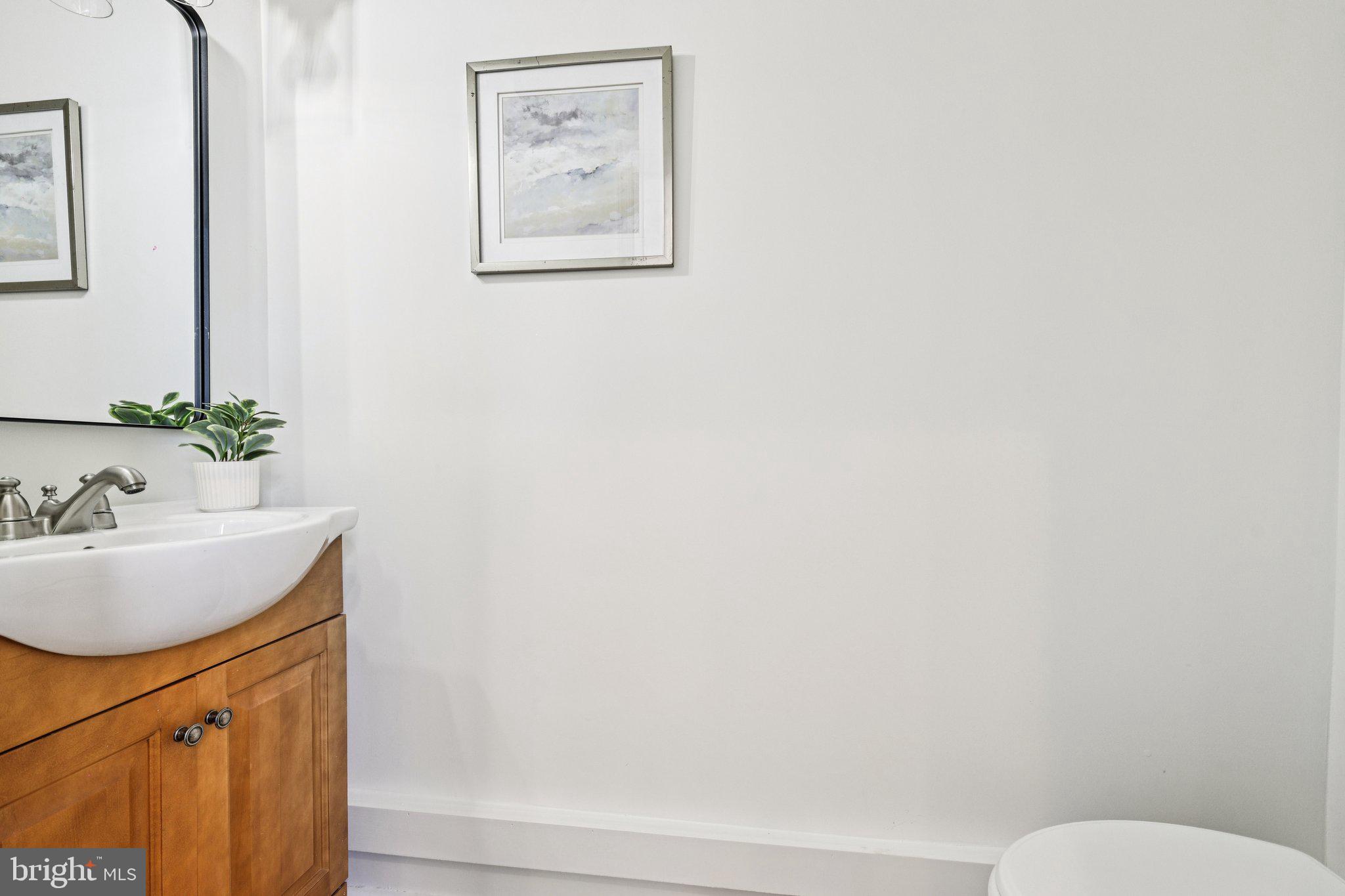 617 FARRAGUT STREET NW