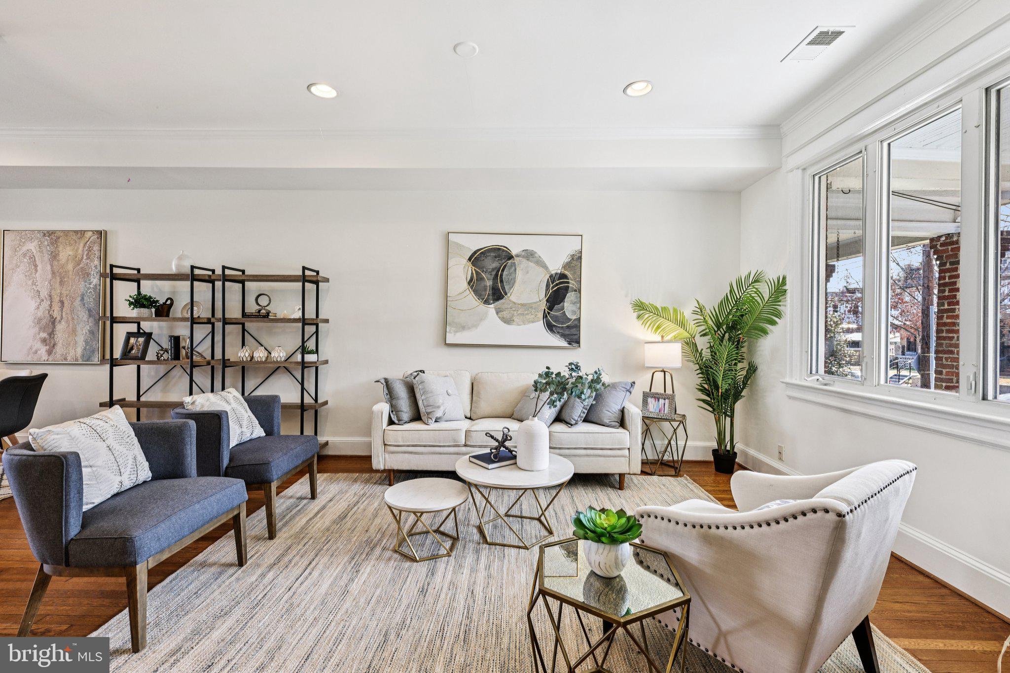 617 FARRAGUT STREET NW