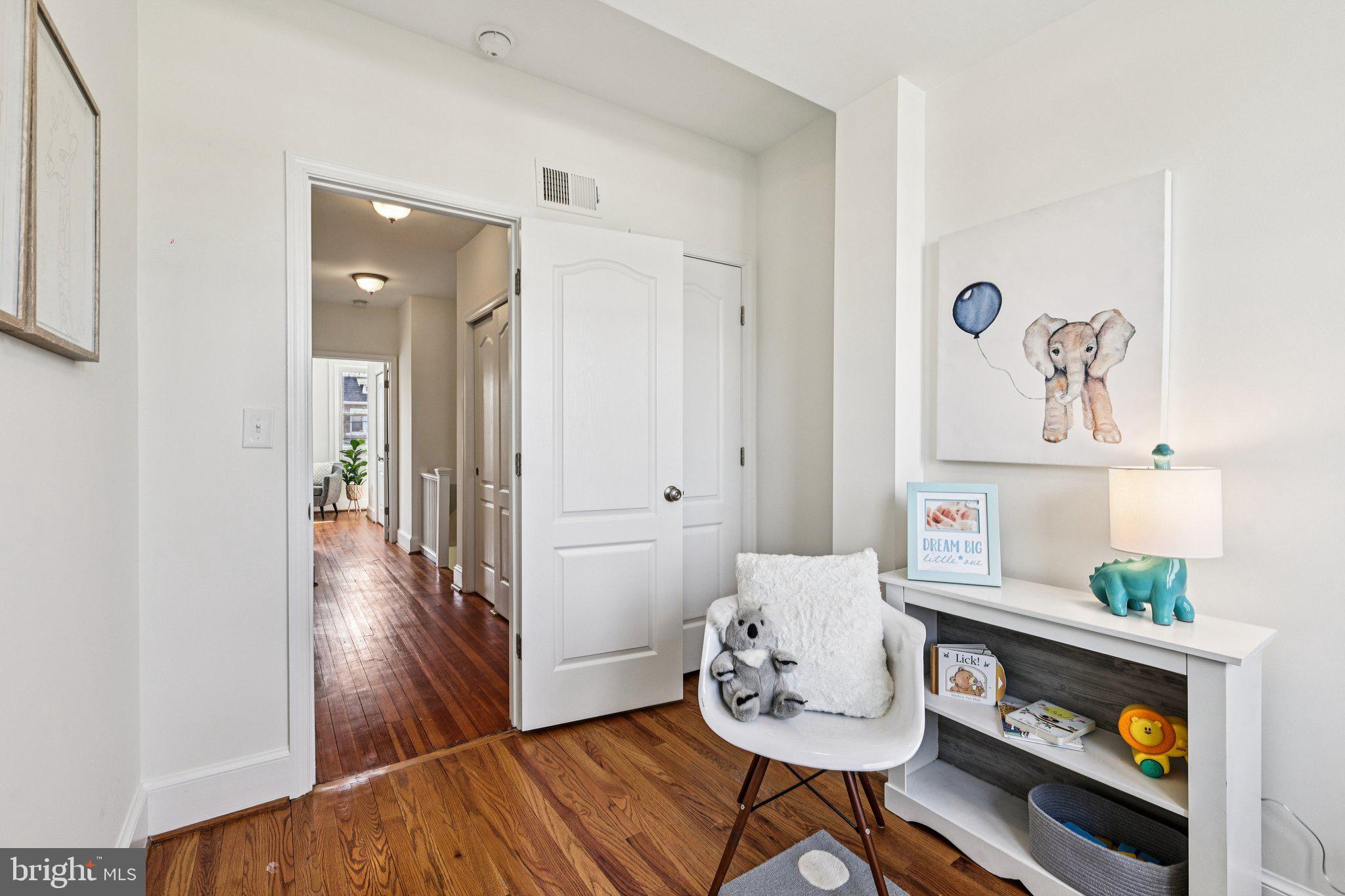 617 FARRAGUT STREET NW