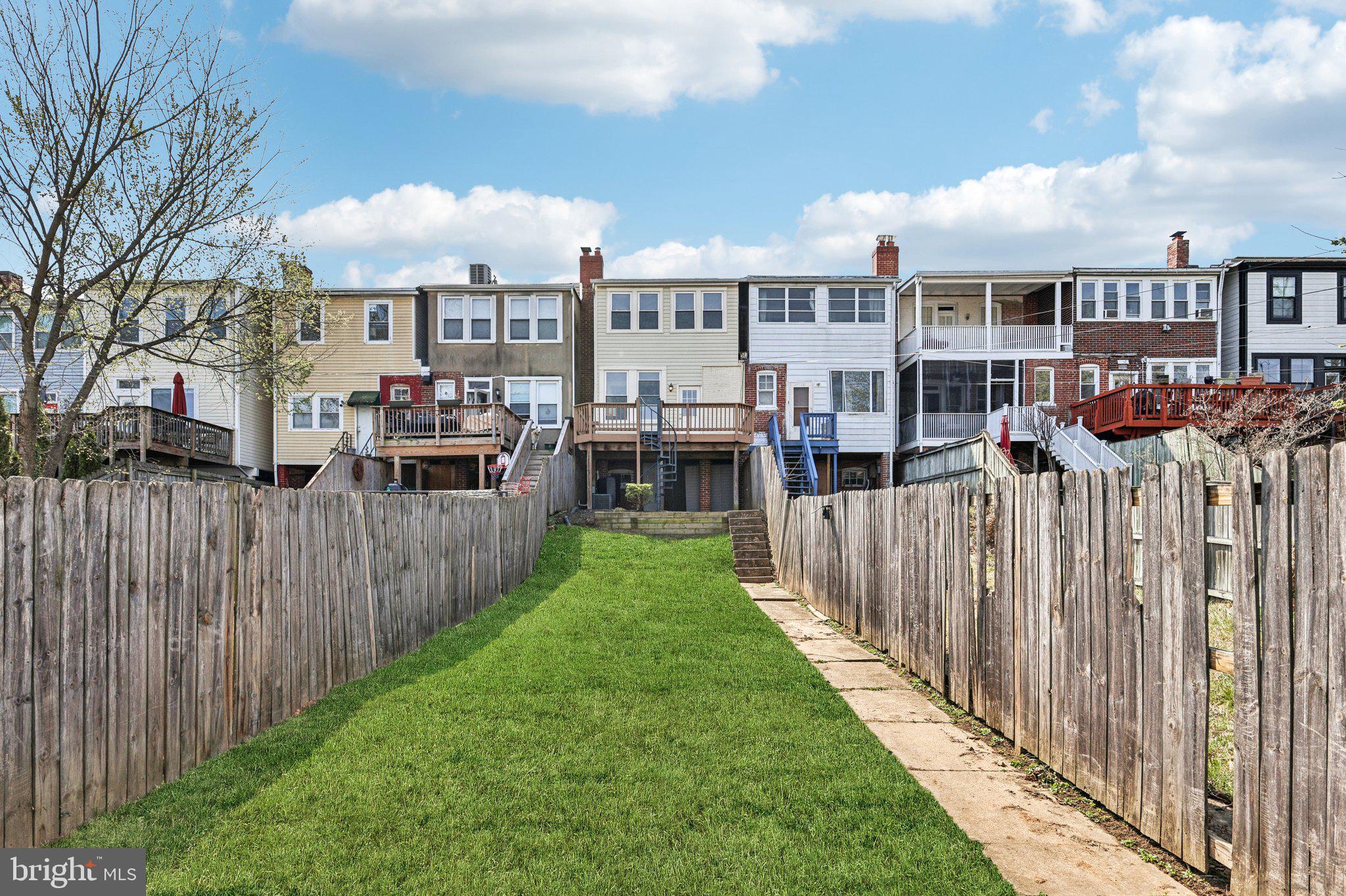 617 FARRAGUT STREET NW