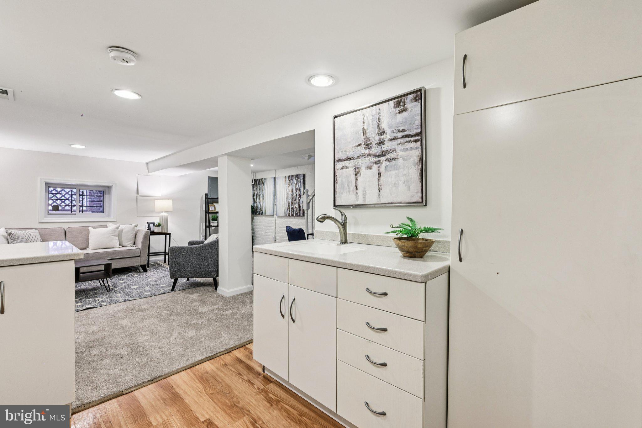 617 FARRAGUT STREET NW