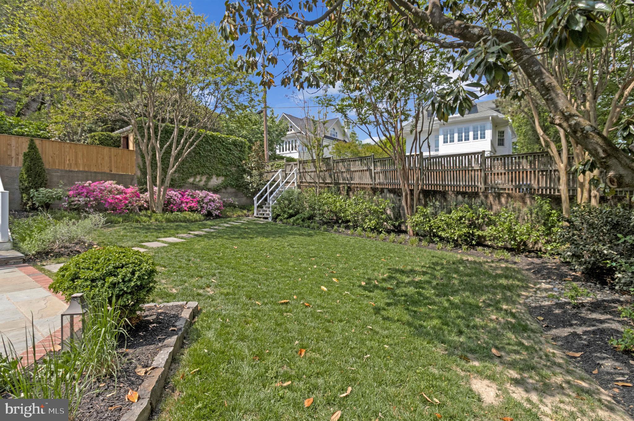 3711 MCKINLEY STREET NW