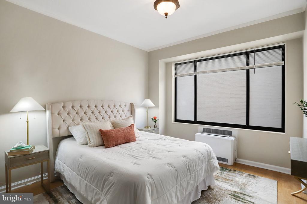 1 SCOTT CIRCLE NW 302