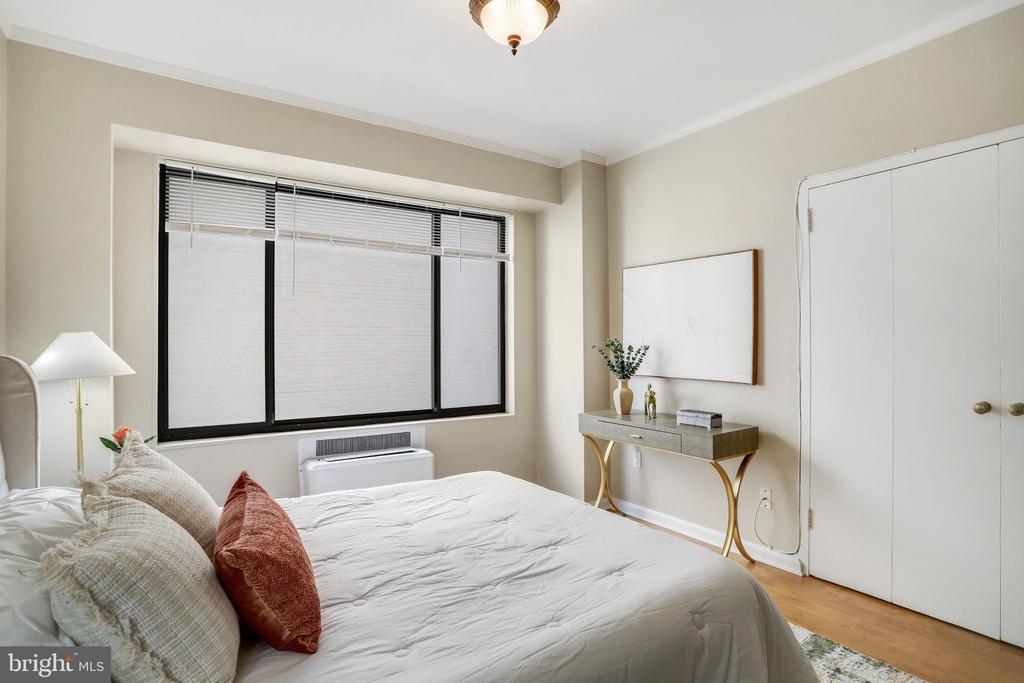 1 SCOTT CIRCLE NW 302