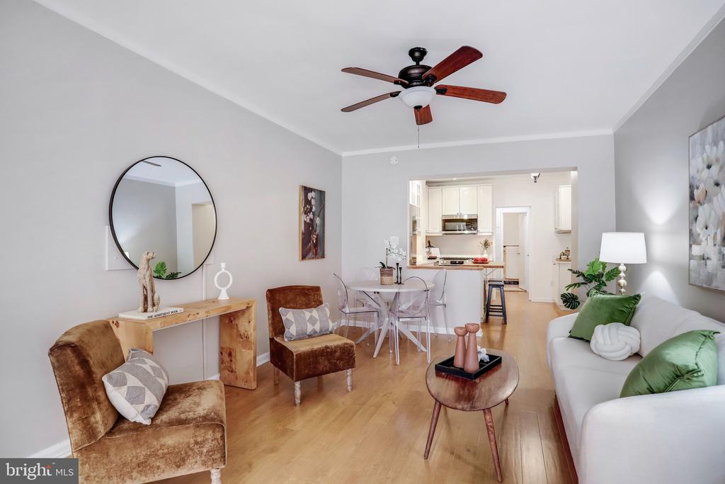 1 SCOTT CIRCLE NW 302