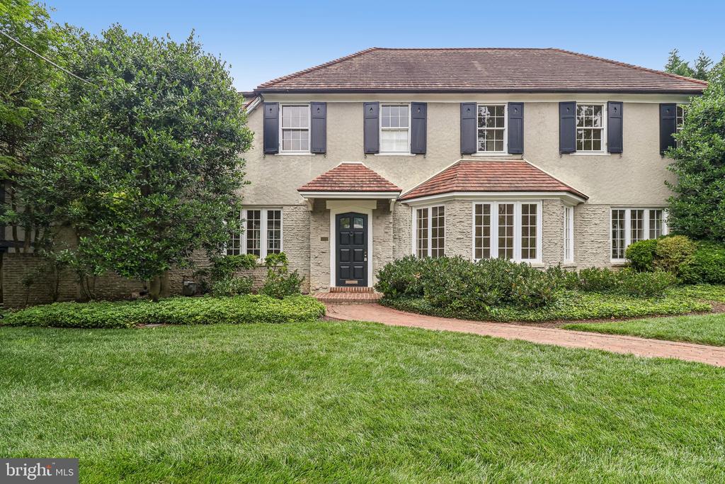 2920 44TH PLACE NW