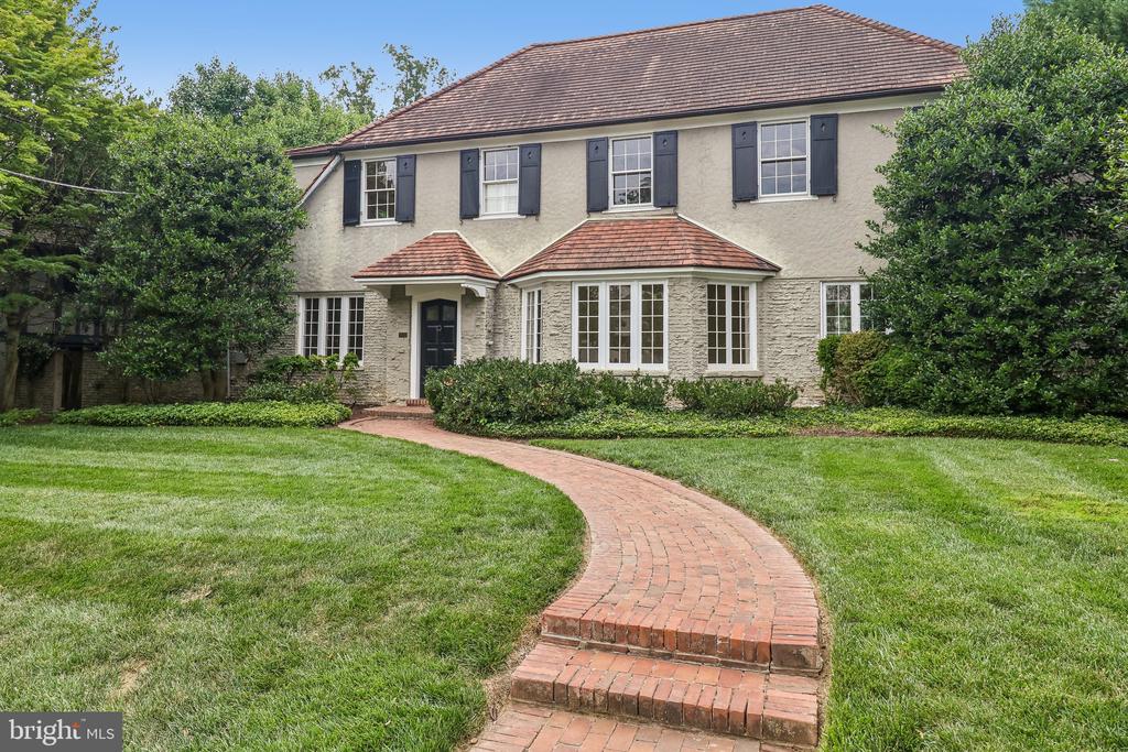 2920 44TH PLACE NW