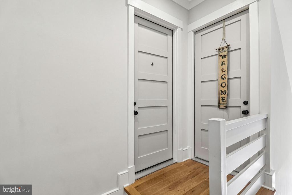 504 C STREET NE Unit: 4