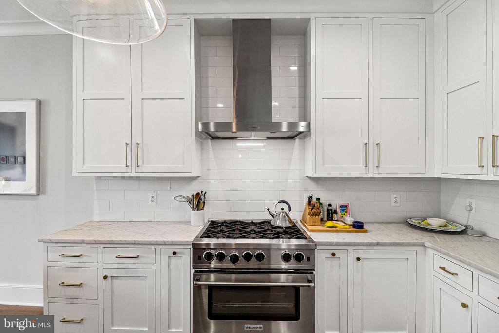 504 C STREET NE Unit: 4
