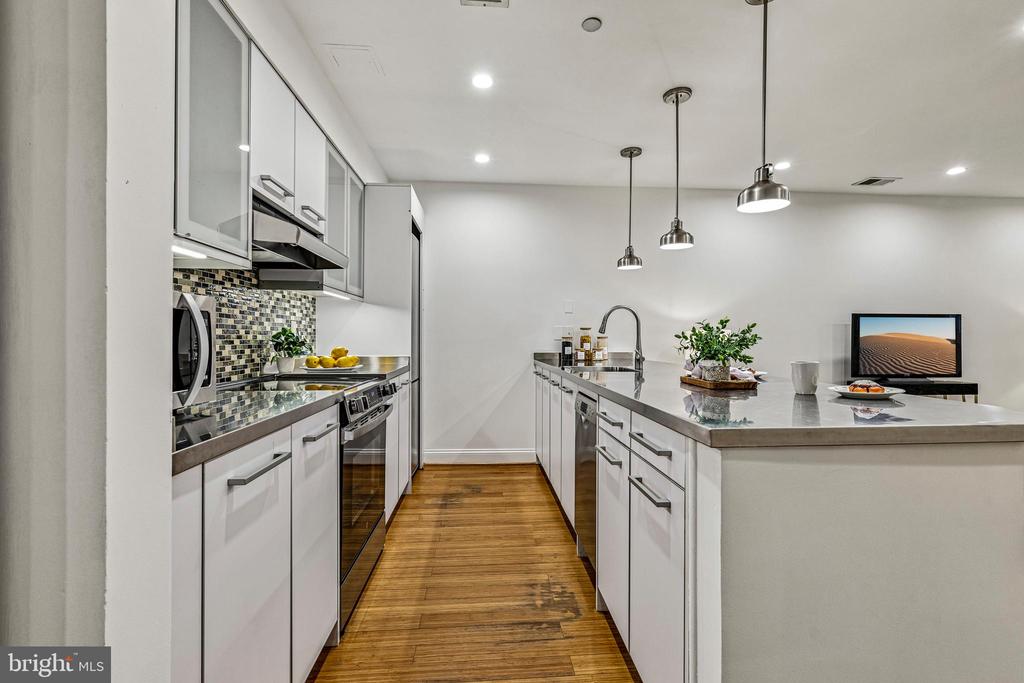 1406 T STREET NW Unit: 1