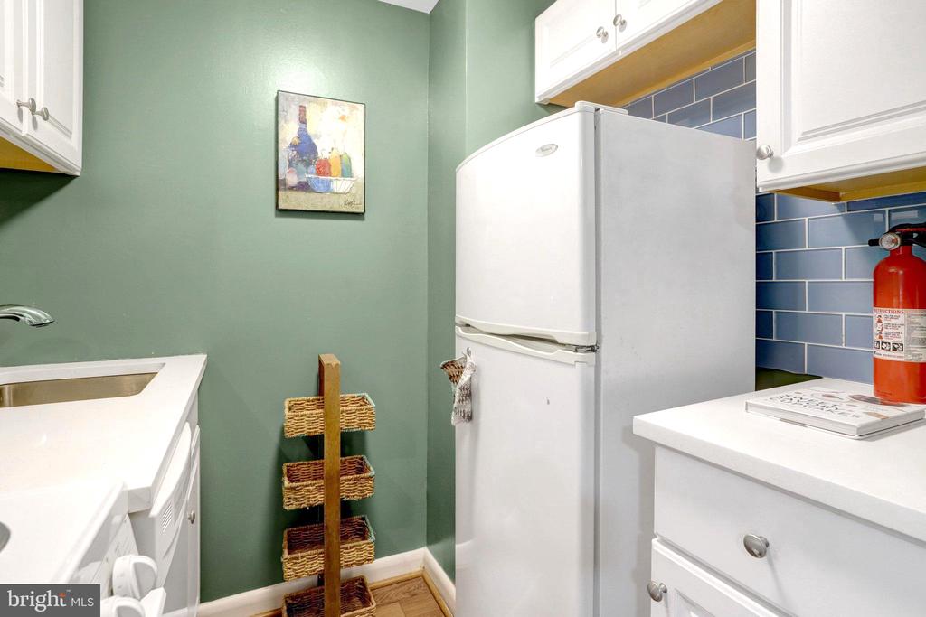 2141 I STREET NW Unit: 104