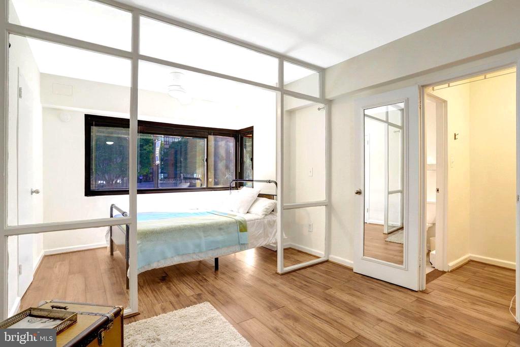 2141 I STREET NW Unit: 104