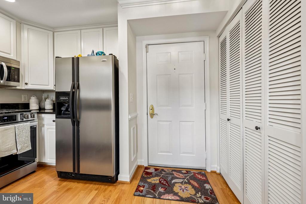 1320 N WAYNE STREET N Unit: 405