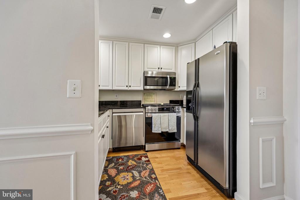 1320 N WAYNE STREET N Unit: 405