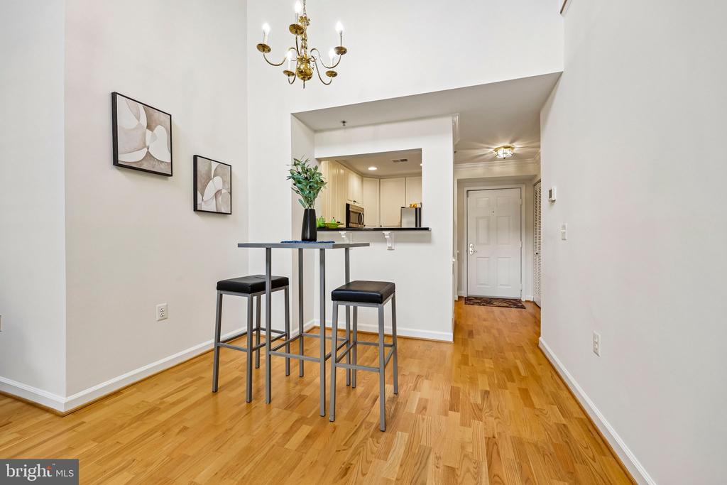 1320 N WAYNE STREET N Unit: 405