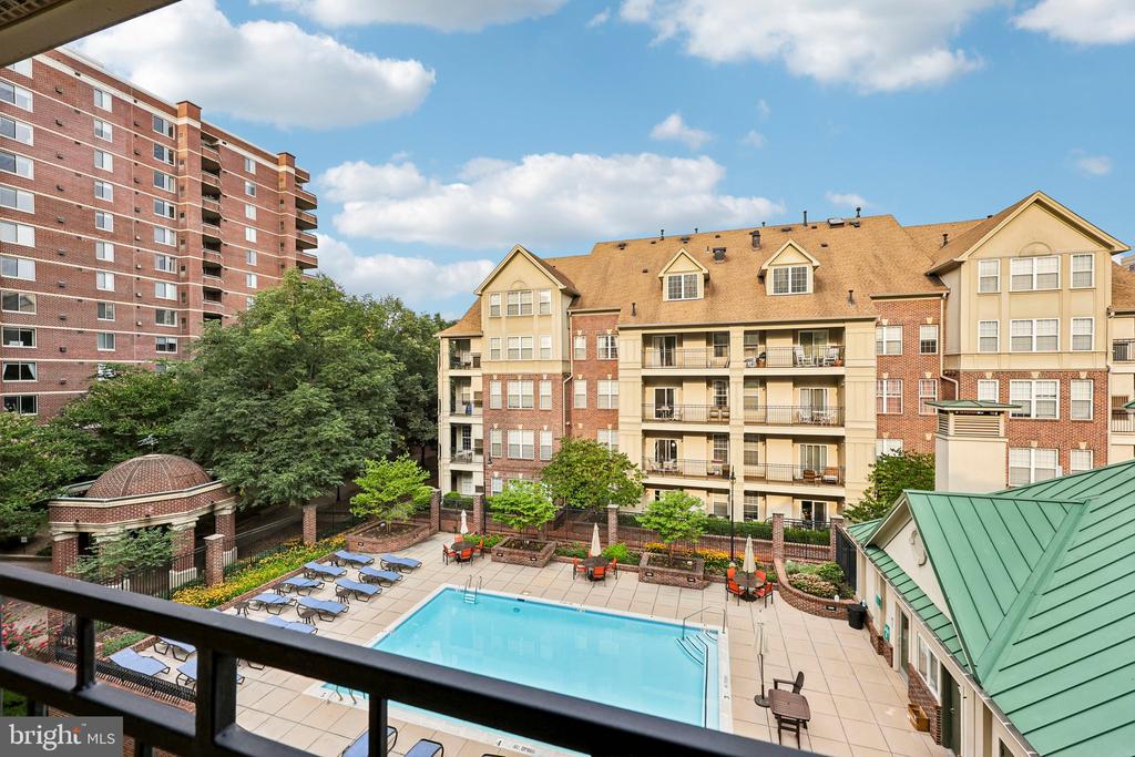 1320 N WAYNE STREET N Unit: 405