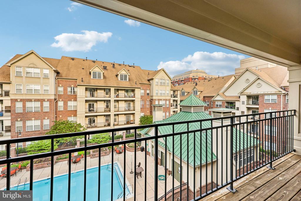 1320 N WAYNE STREET N Unit: 405