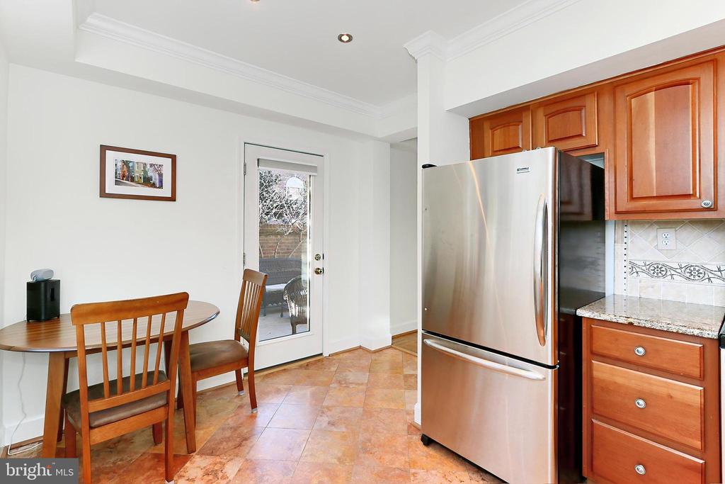 1113 N PITT STREET 1A