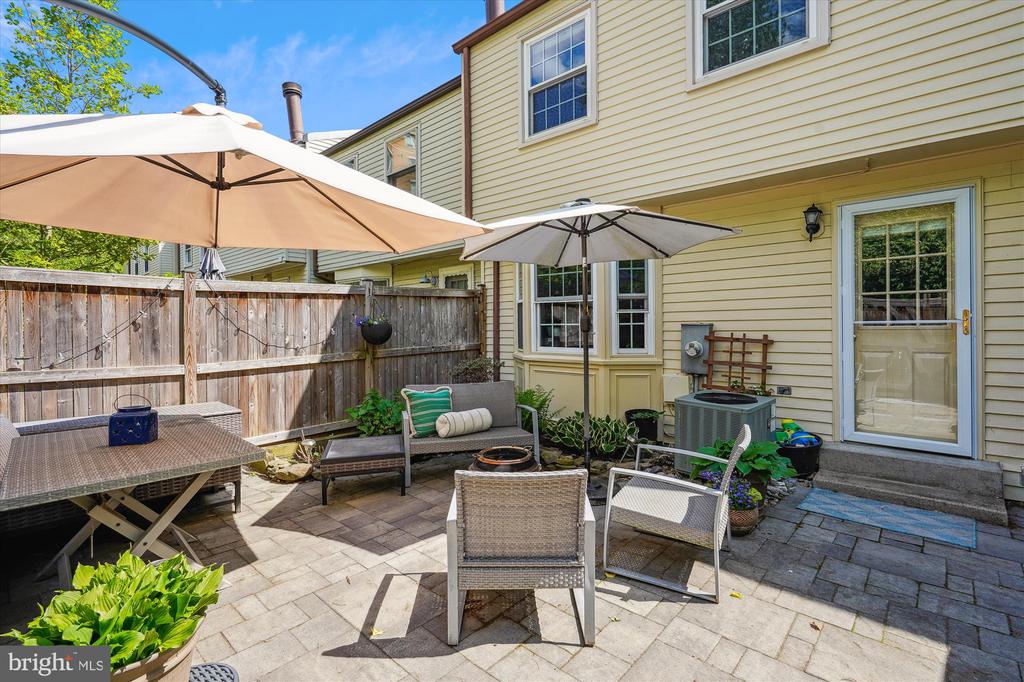 157 W ANNANDALE ROAD