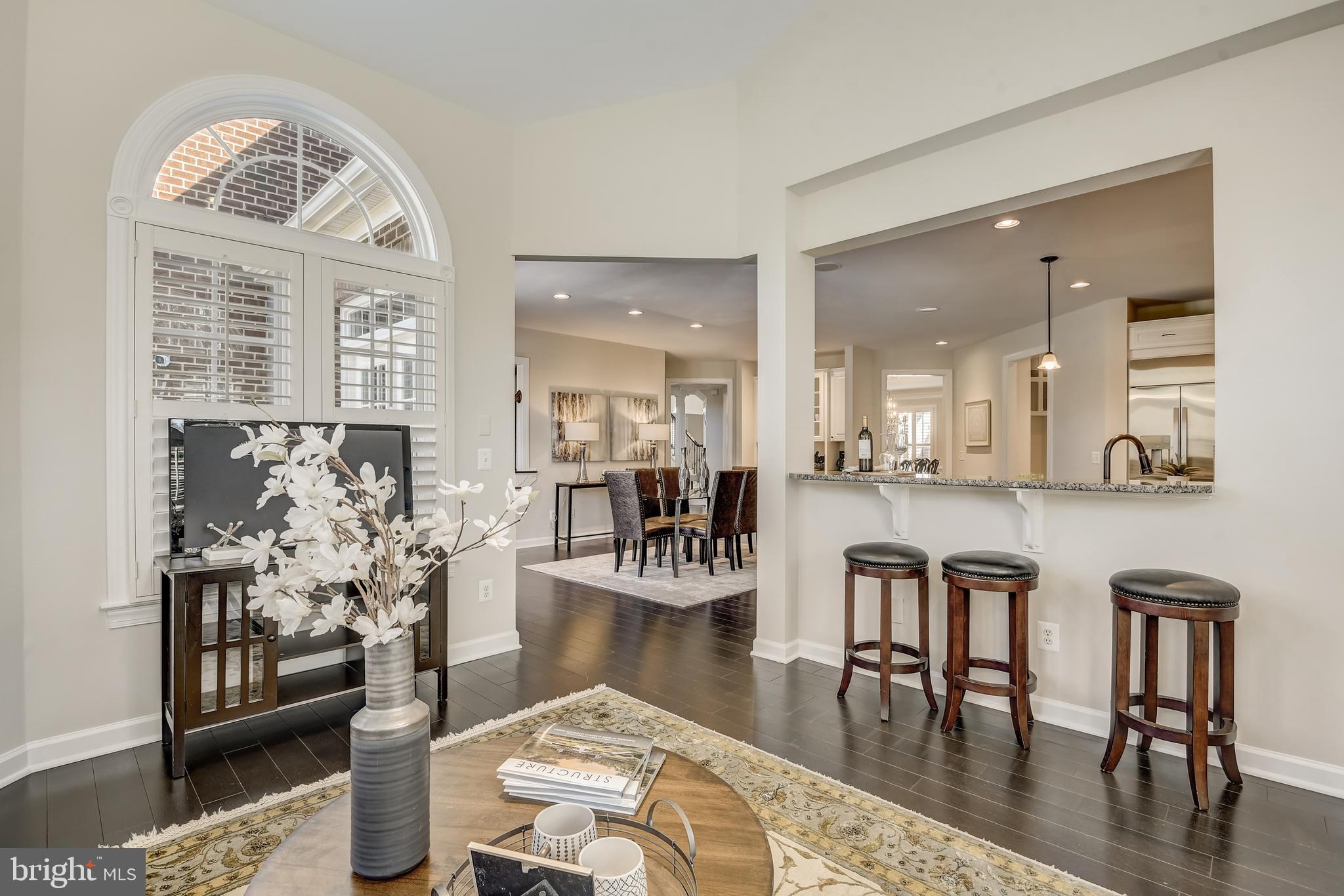 11624 Hunting Crest Ln