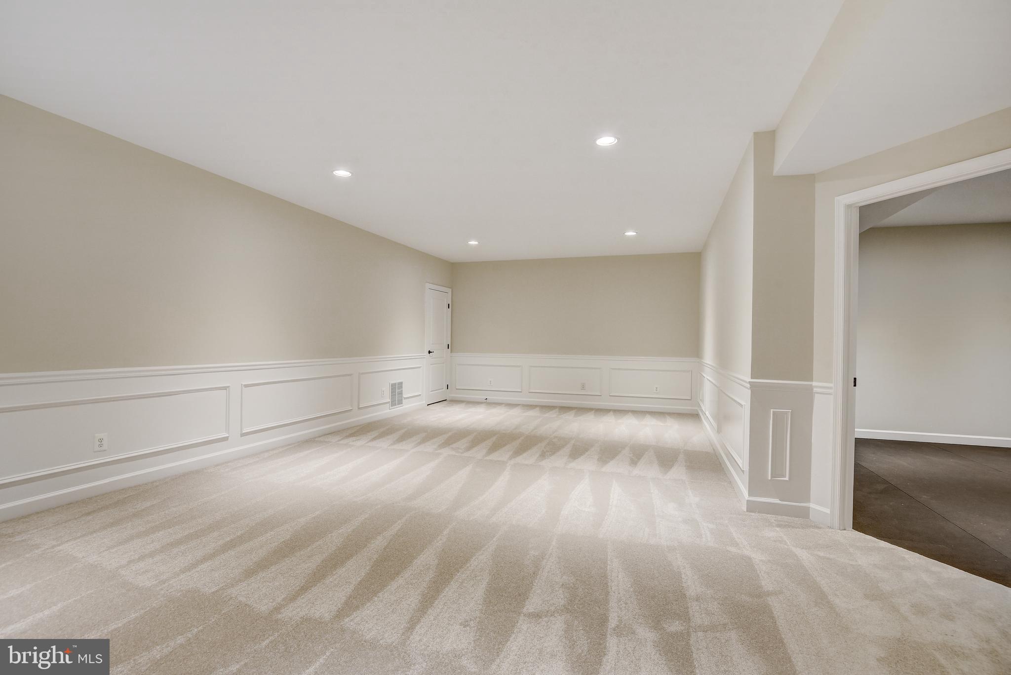 11624 Hunting Crest Ln