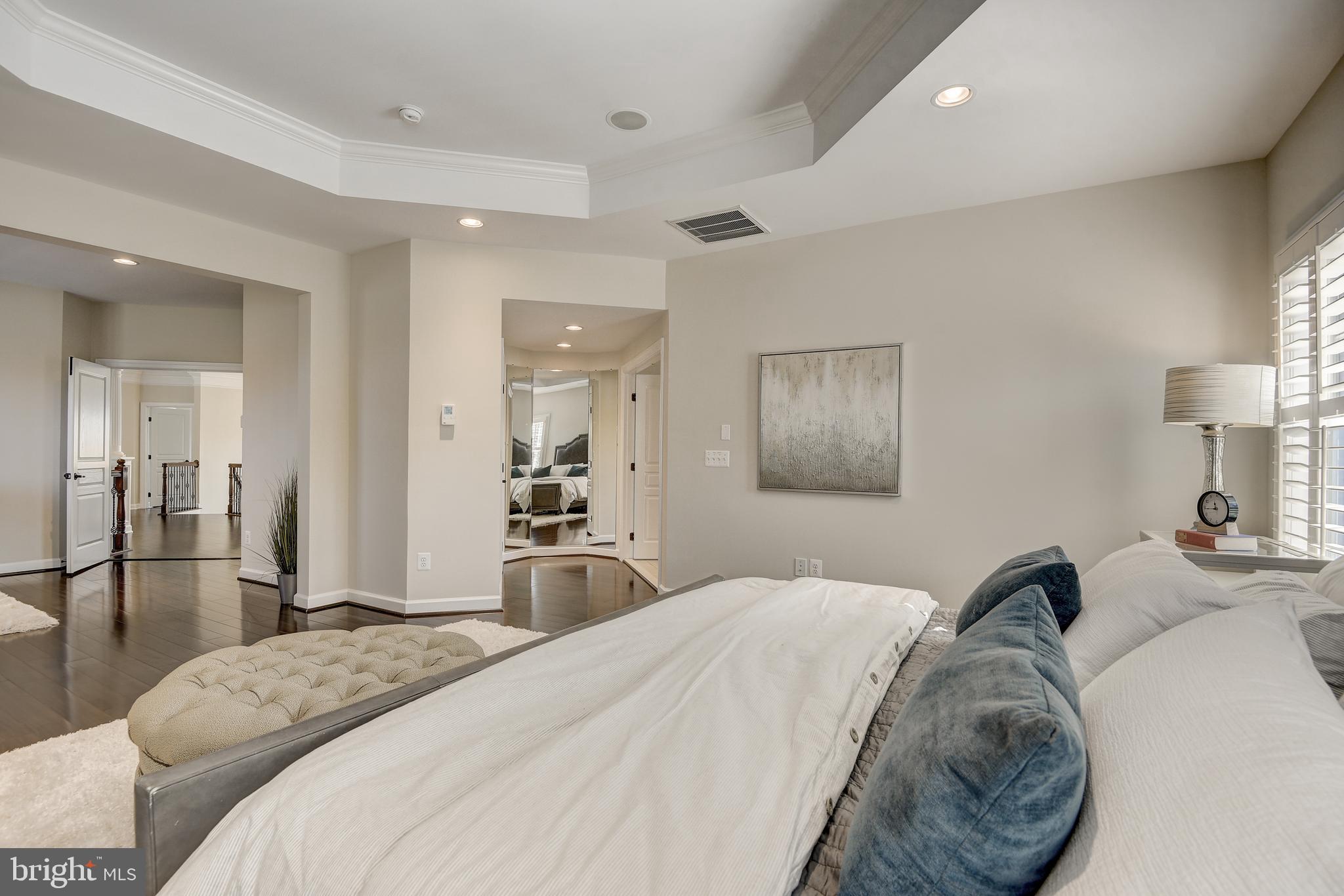 11624 Hunting Crest Ln