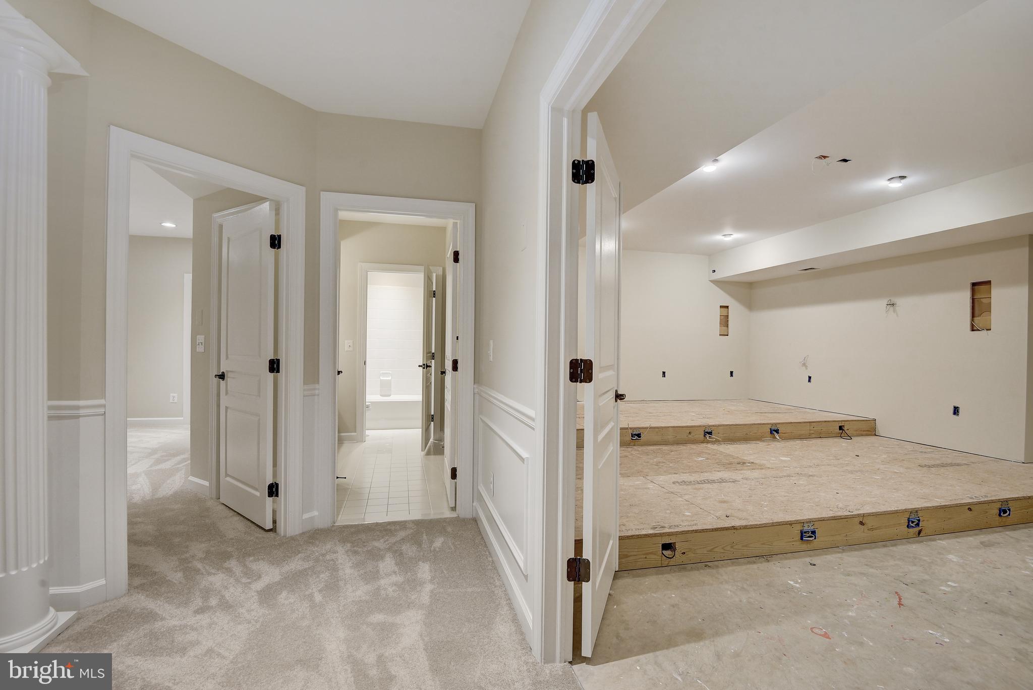 11624 Hunting Crest Ln