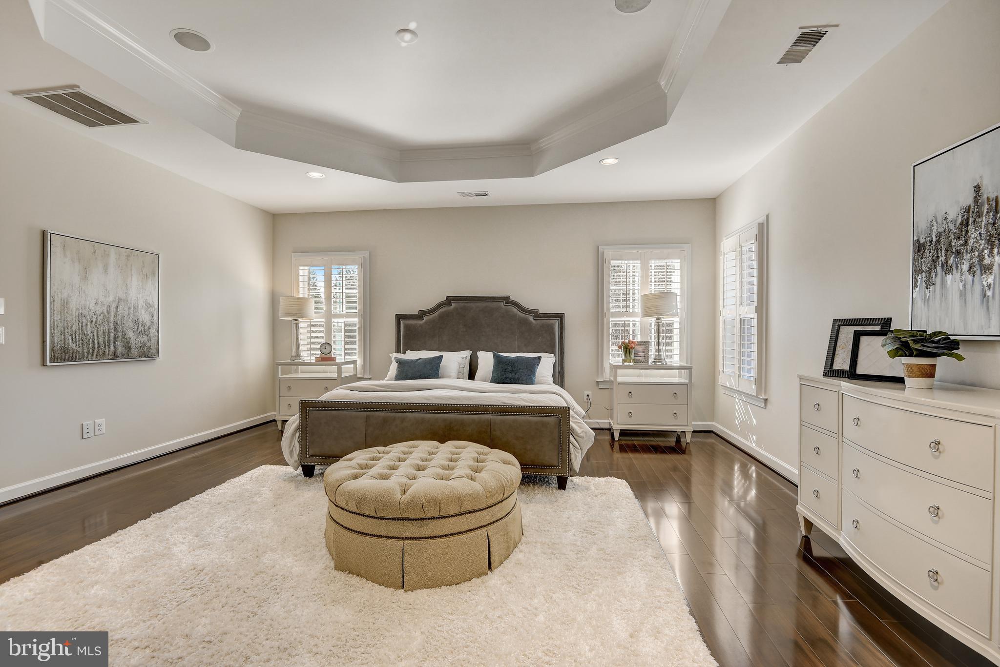 11624 Hunting Crest Ln