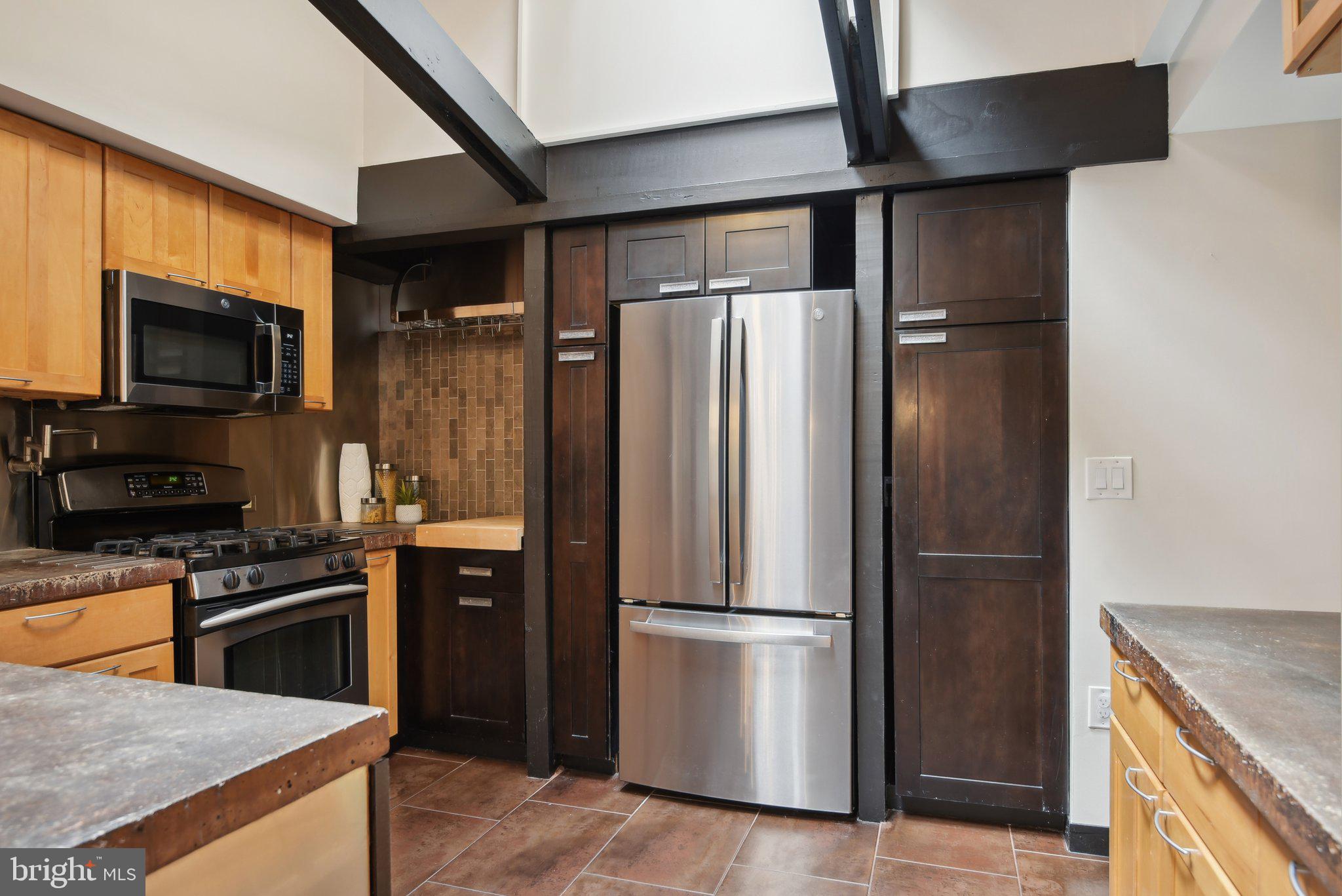 3322 Laurel Ct