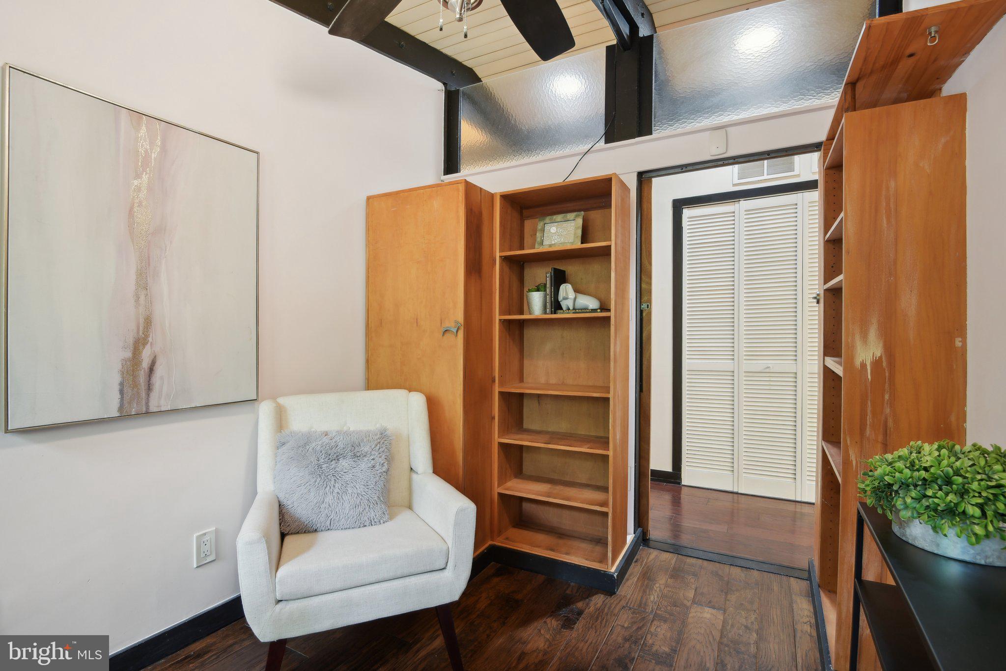 3322 Laurel Ct
