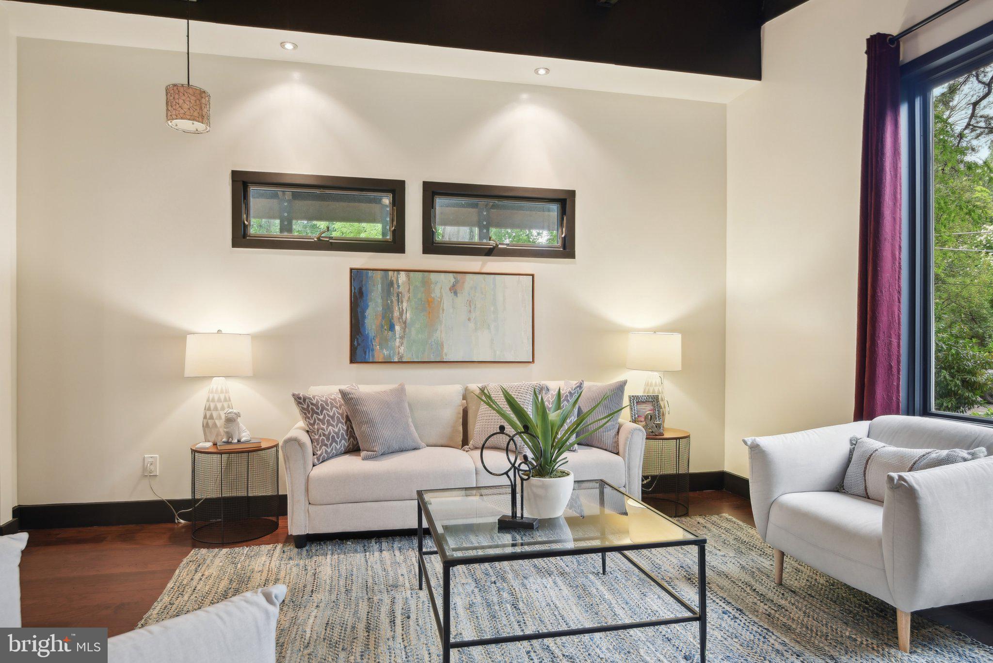 3322 Laurel Ct