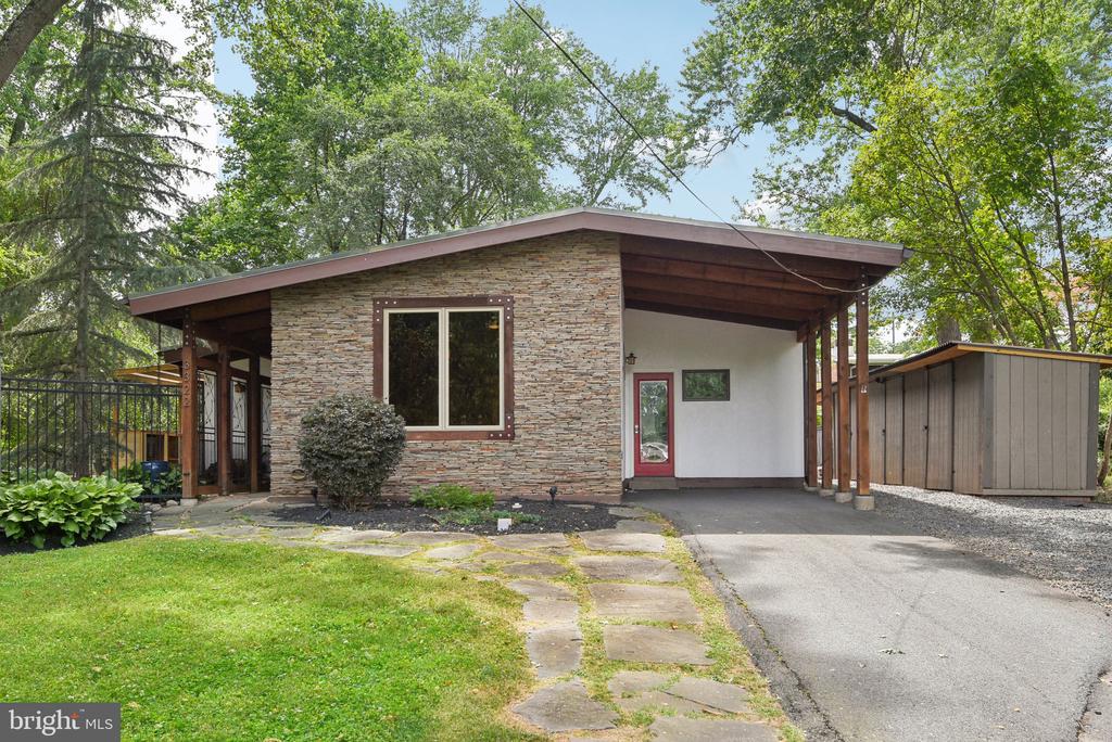 3322 Laurel Ct