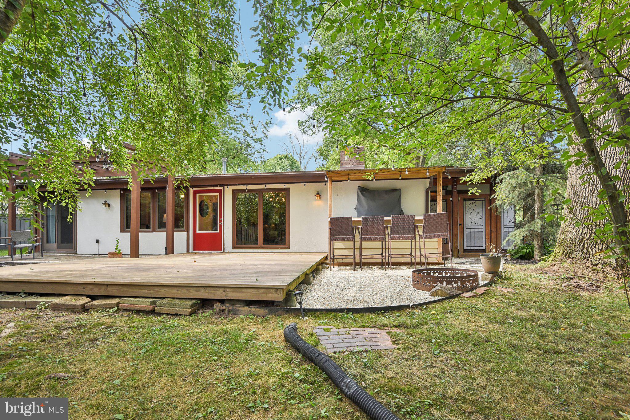 3322 Laurel Ct