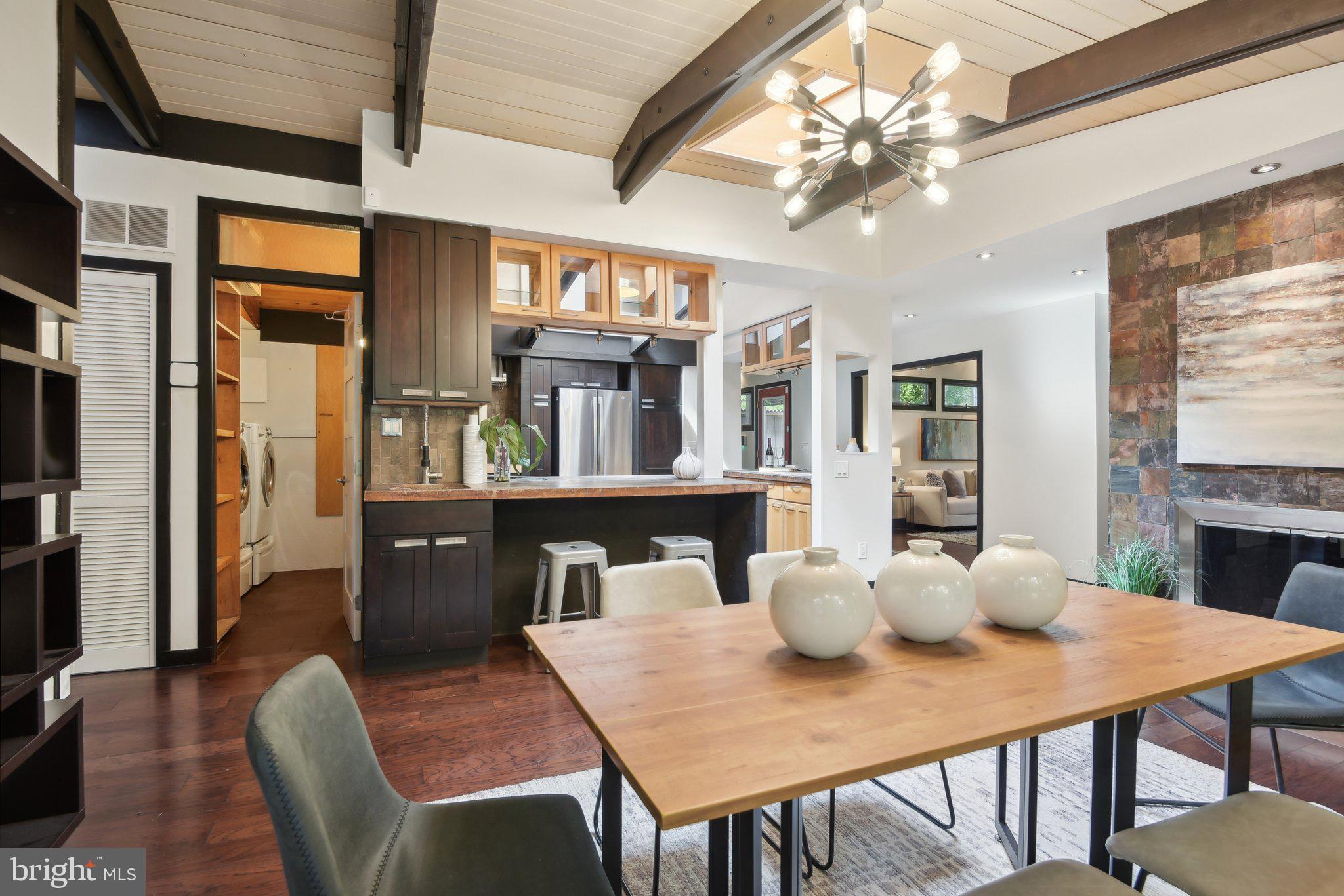 3322 Laurel Ct