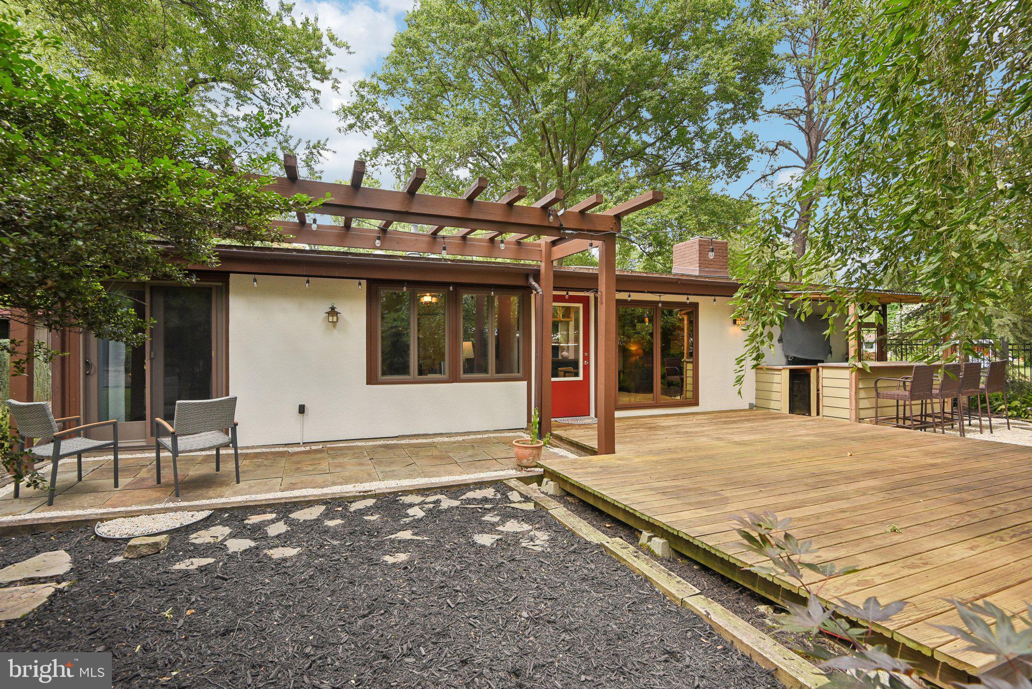3322 Laurel Ct