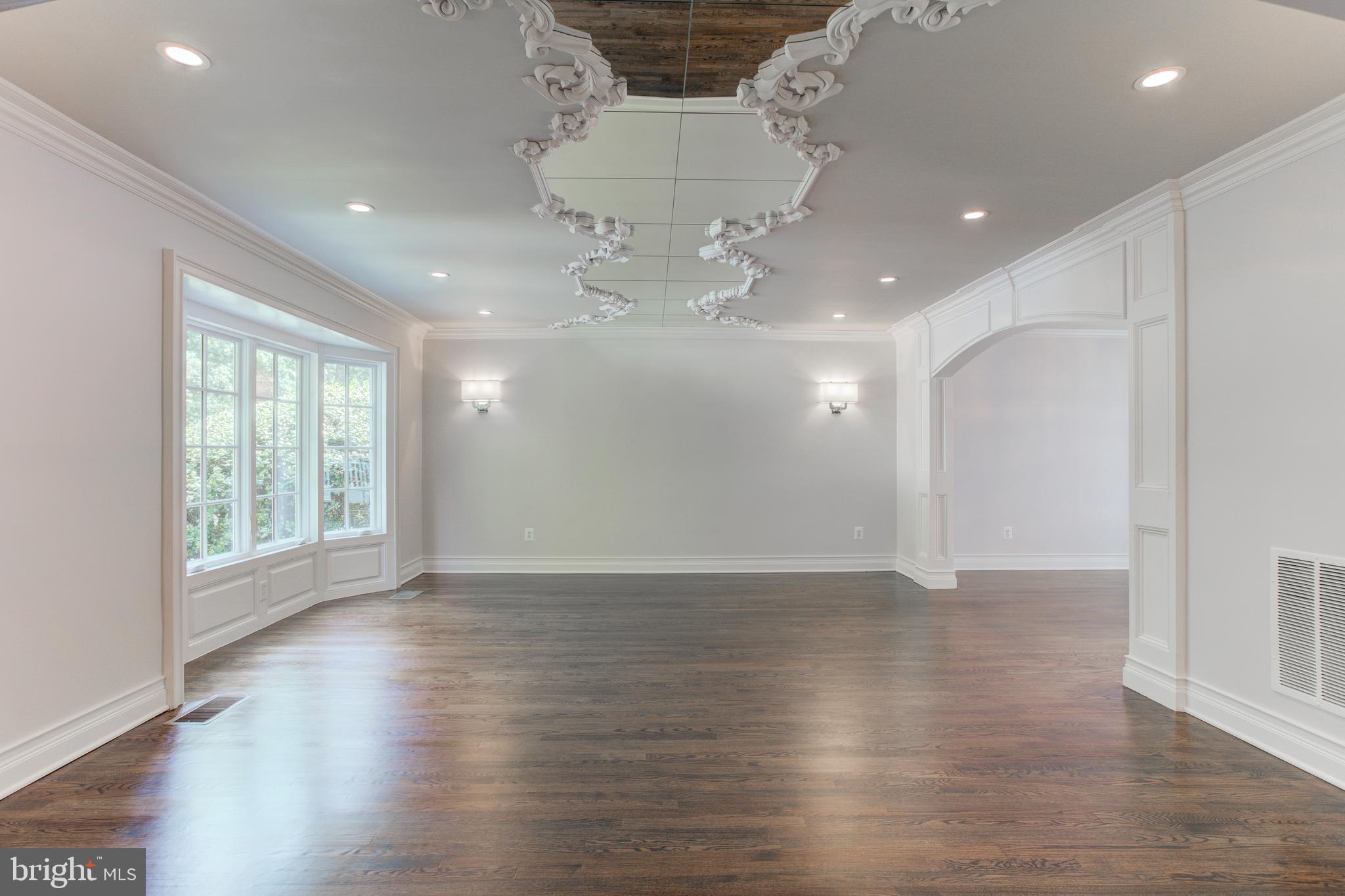 6857 SAINT ALBANS ROAD