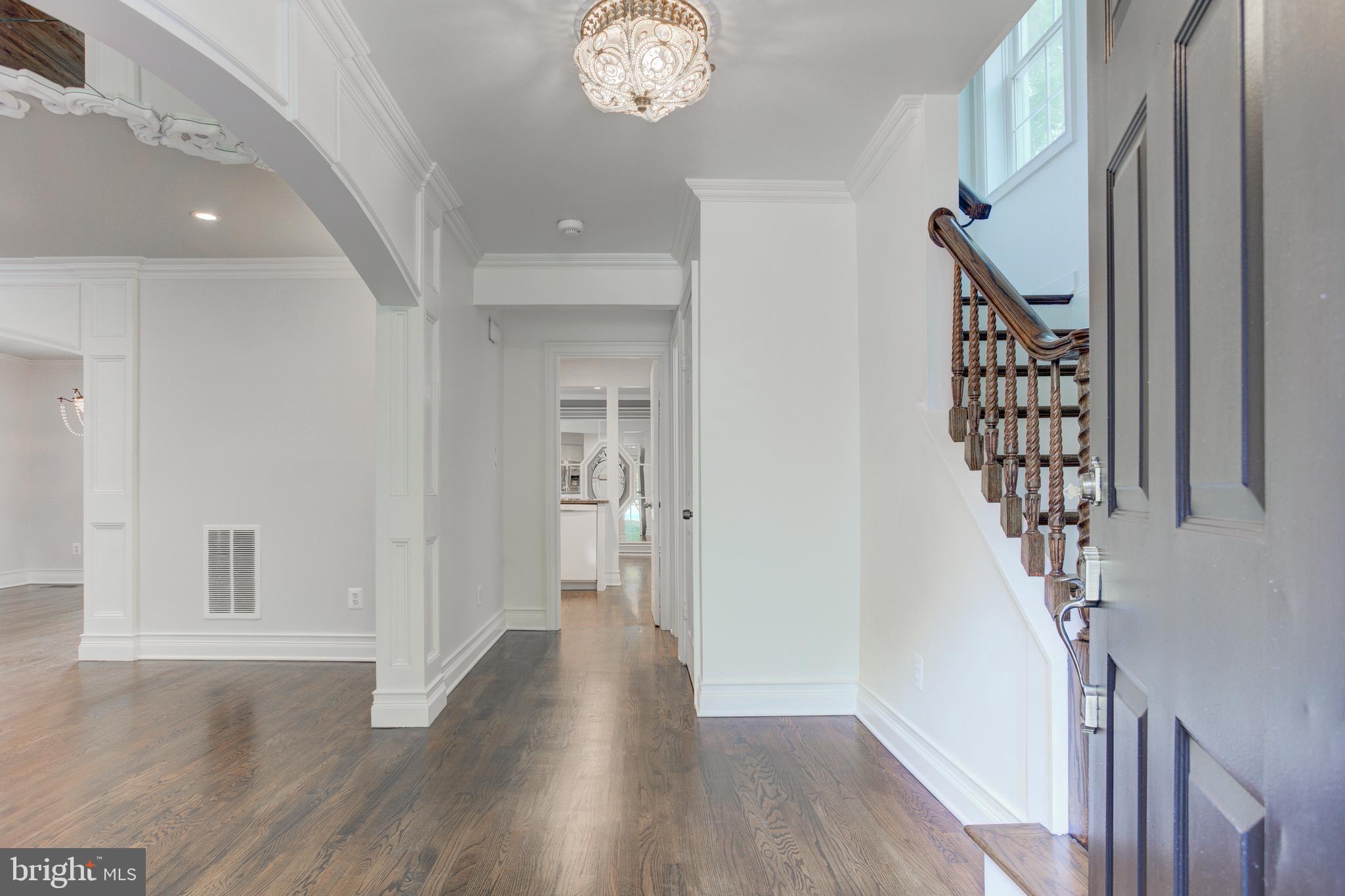 6857 SAINT ALBANS ROAD