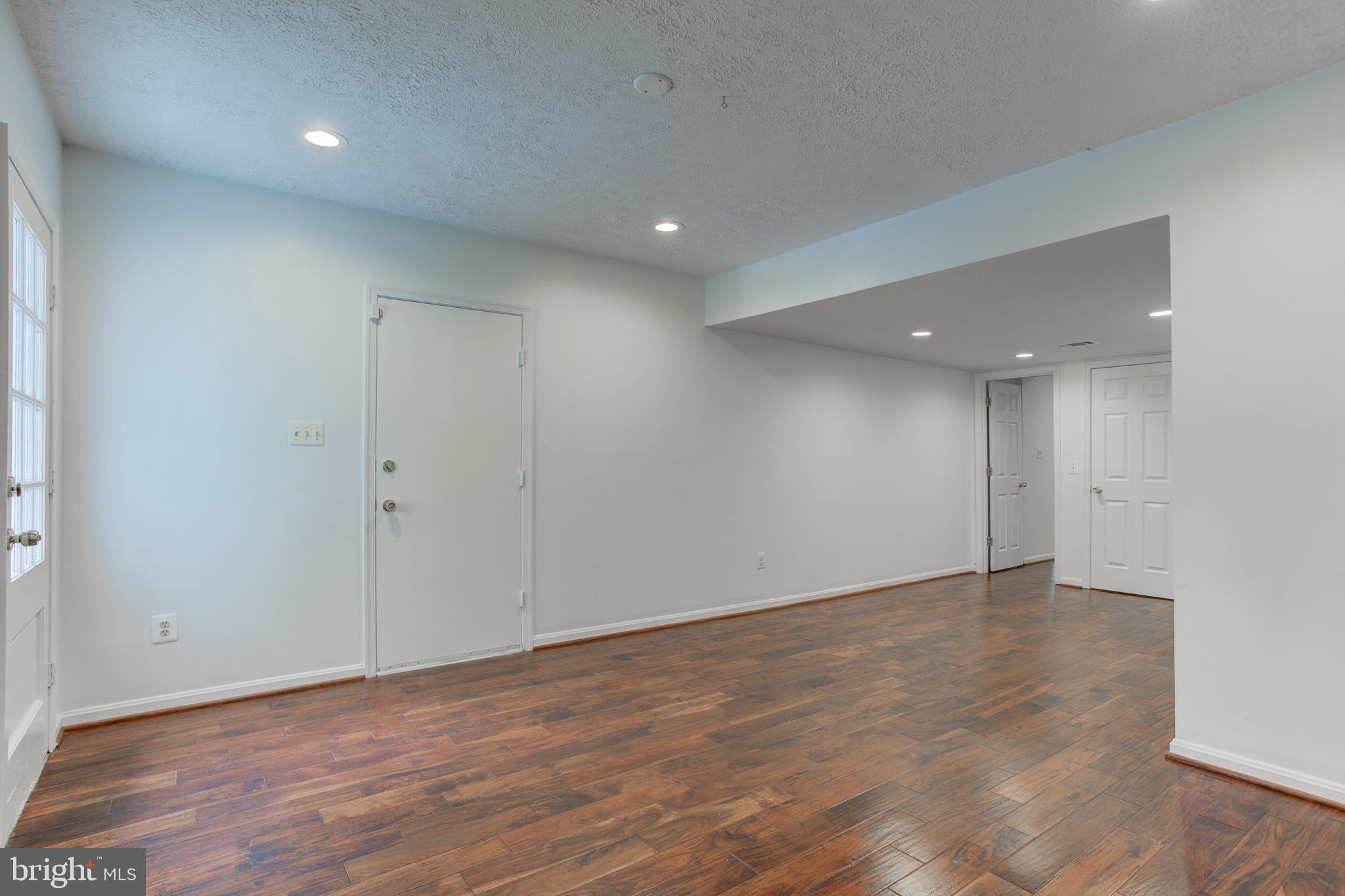 6857 SAINT ALBANS ROAD