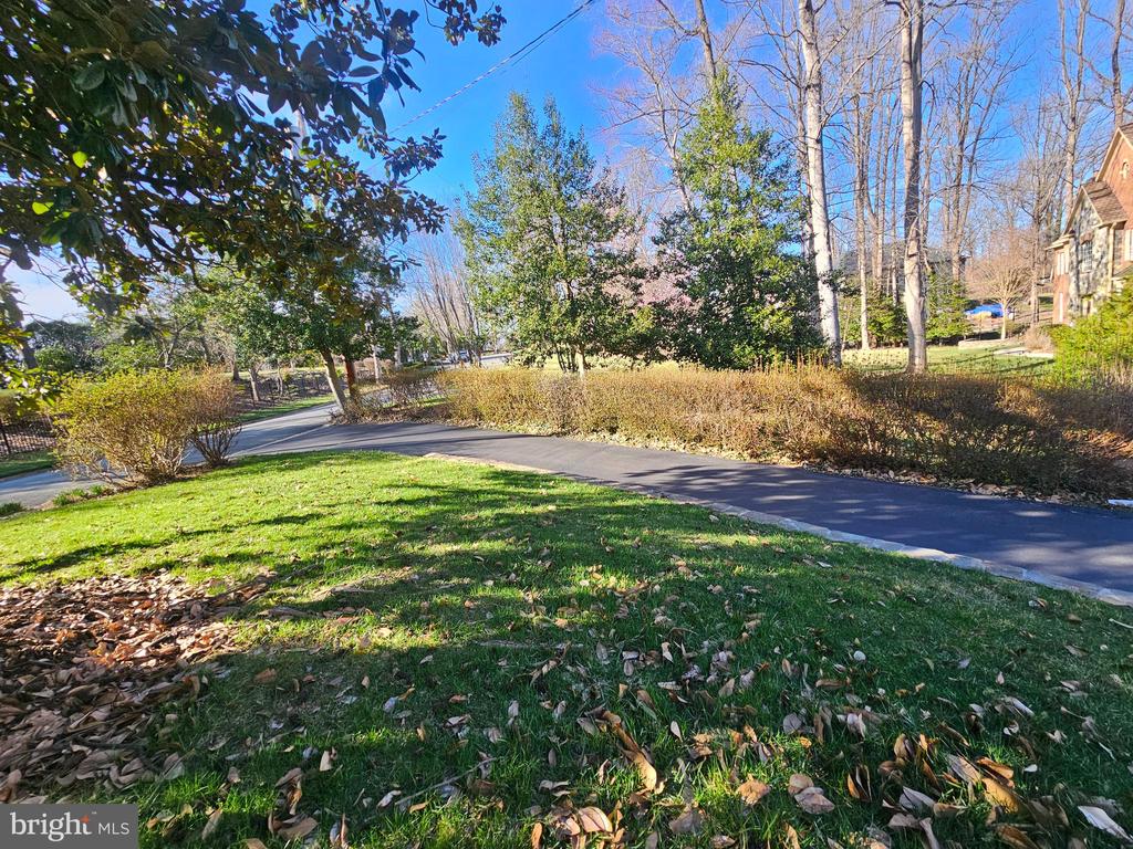 851 CANAL DRIVE